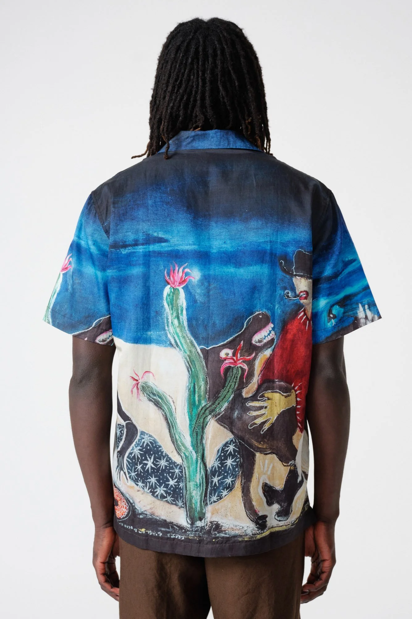 endless-joy-above-snakes-printed-silk-cotton-short-sleeve-shirt-back-close-up