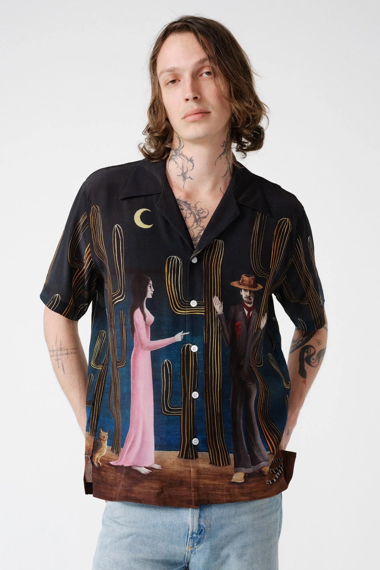 endless-joy-bang-bang-blue-printed-silk-crepe-short-sleeve-shirt-front-close-up