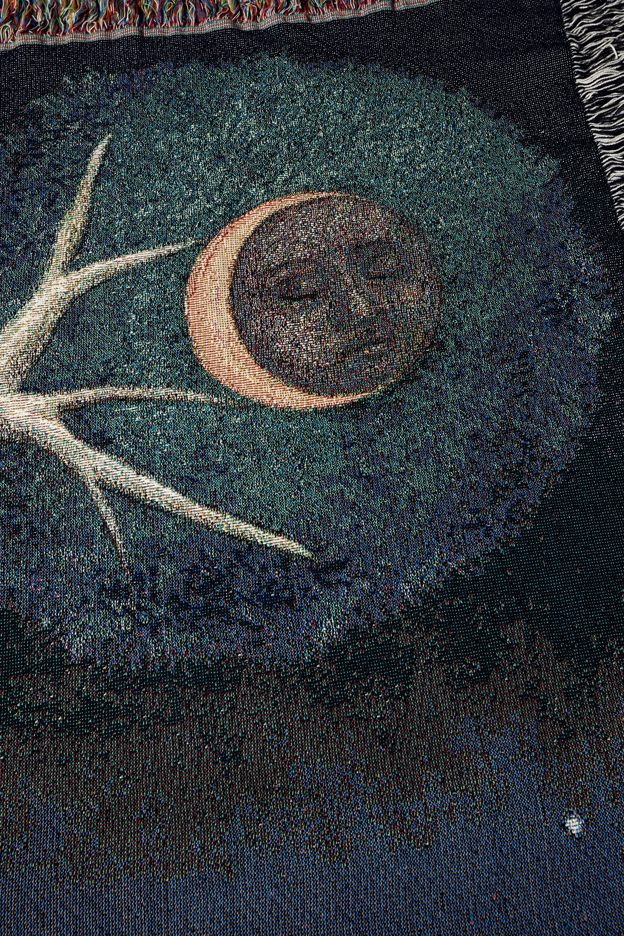 endless-joy-blankets-axis_03.jpg (Copy)