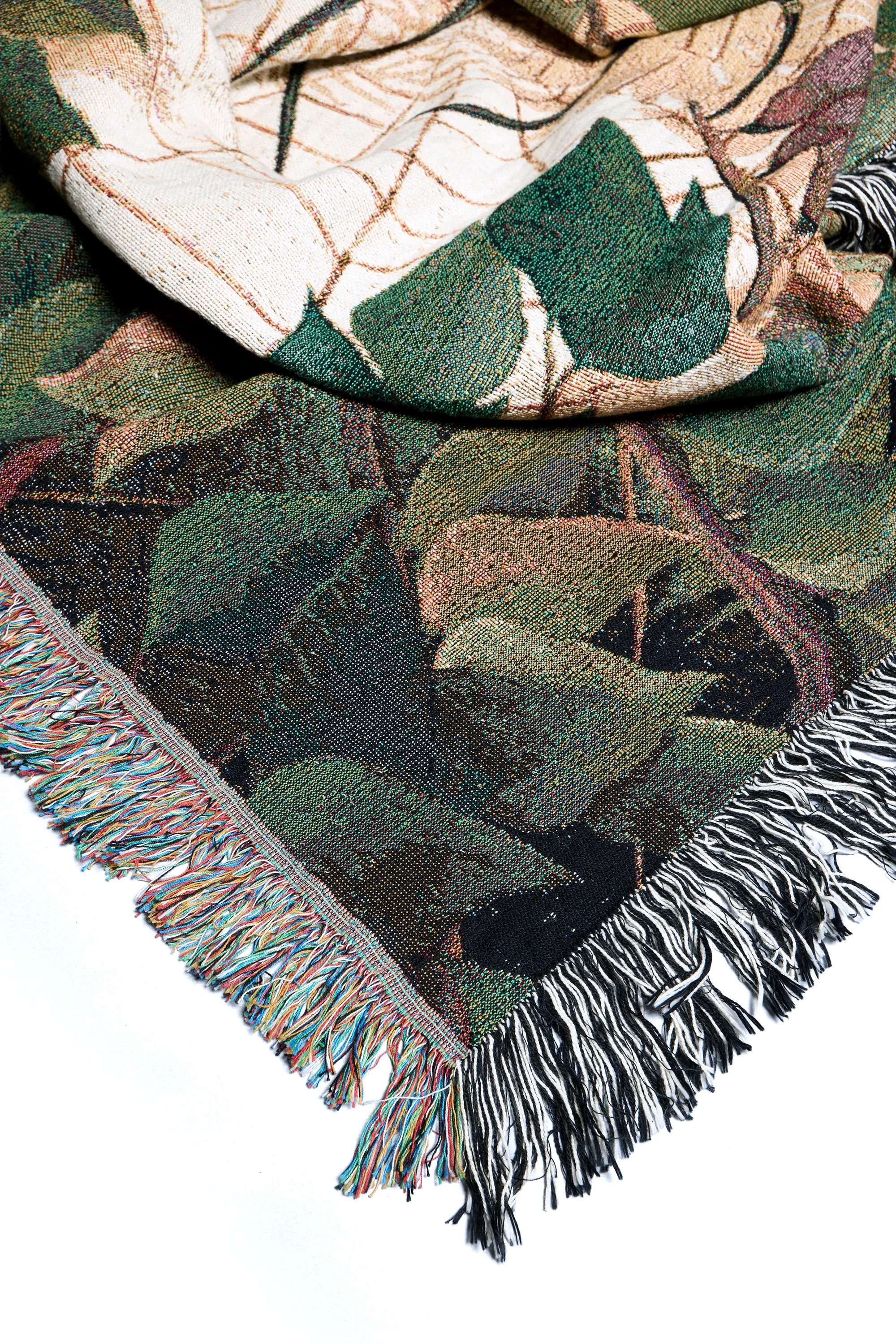 endless-joy-blankets-spider_06.jpg (Copy)