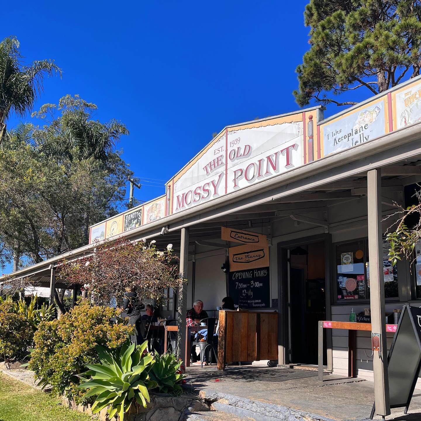 Happy Friday 🥰

#mossycafe #seeyouatthemossy #eurobodalla #southcoastnsw #batemansbay #nsw #wheretoeat #whattoeat #visitbatemansbay #visitmoruya #visitnsw #nsw #mossyontrain #eatyourheartoutsouthcoast 

@mossyontrain 
@mossyongardens
@eat_drink_sout