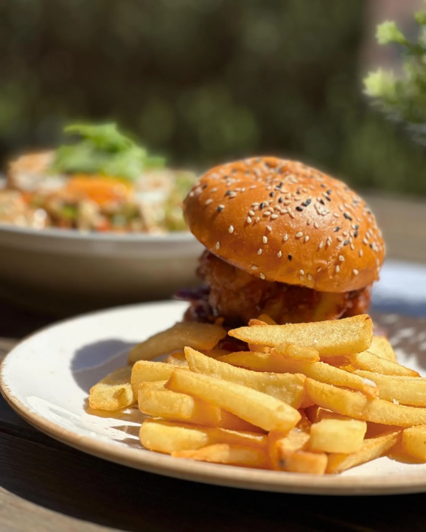 What are you having for lunch today? #friedchickenburger #lunch #yum 
@mossyontrain 
@mossyongardens
@eat_drink_south_coast
@eurobodalla 
@visitbatemansbay 
@visitmoruya 
@the.mossypossy 
@eatyourheartoutsouthcoast 
@southcoastexperiences 
@gourmetc