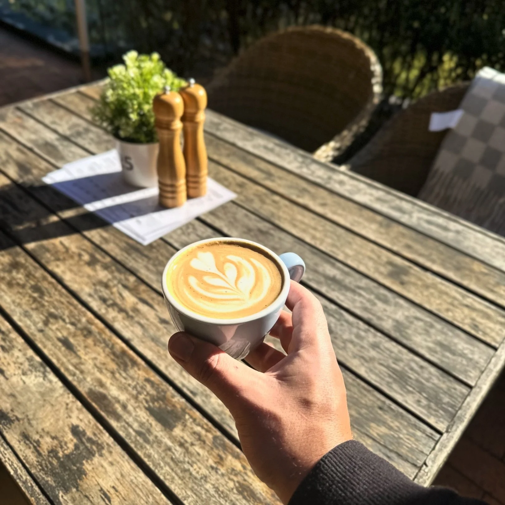 Happy Wednesday Folk β€οΈ
We are loving the rain but we also love sunshine, bring on the long weekend π₯³
Proudly serving @guerrillaroasters βοΈ 
Be sure to give them a follow & if you’re a home barista, be sure to purchase some beans from us