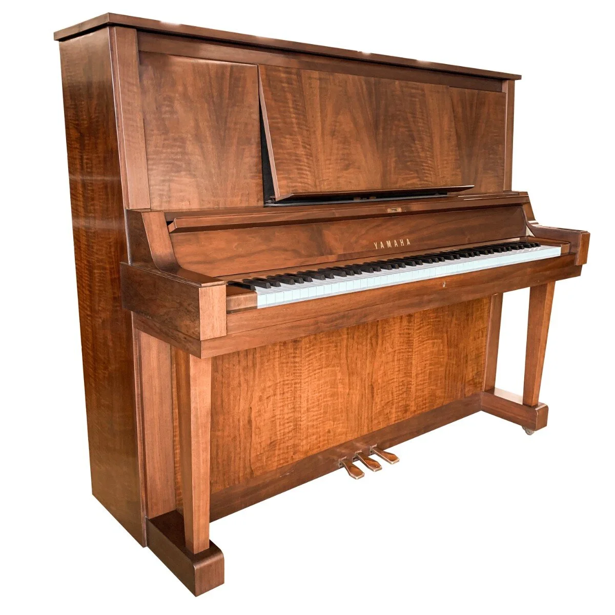 Yamaha W102 walnut satin (131cm) coming soon!