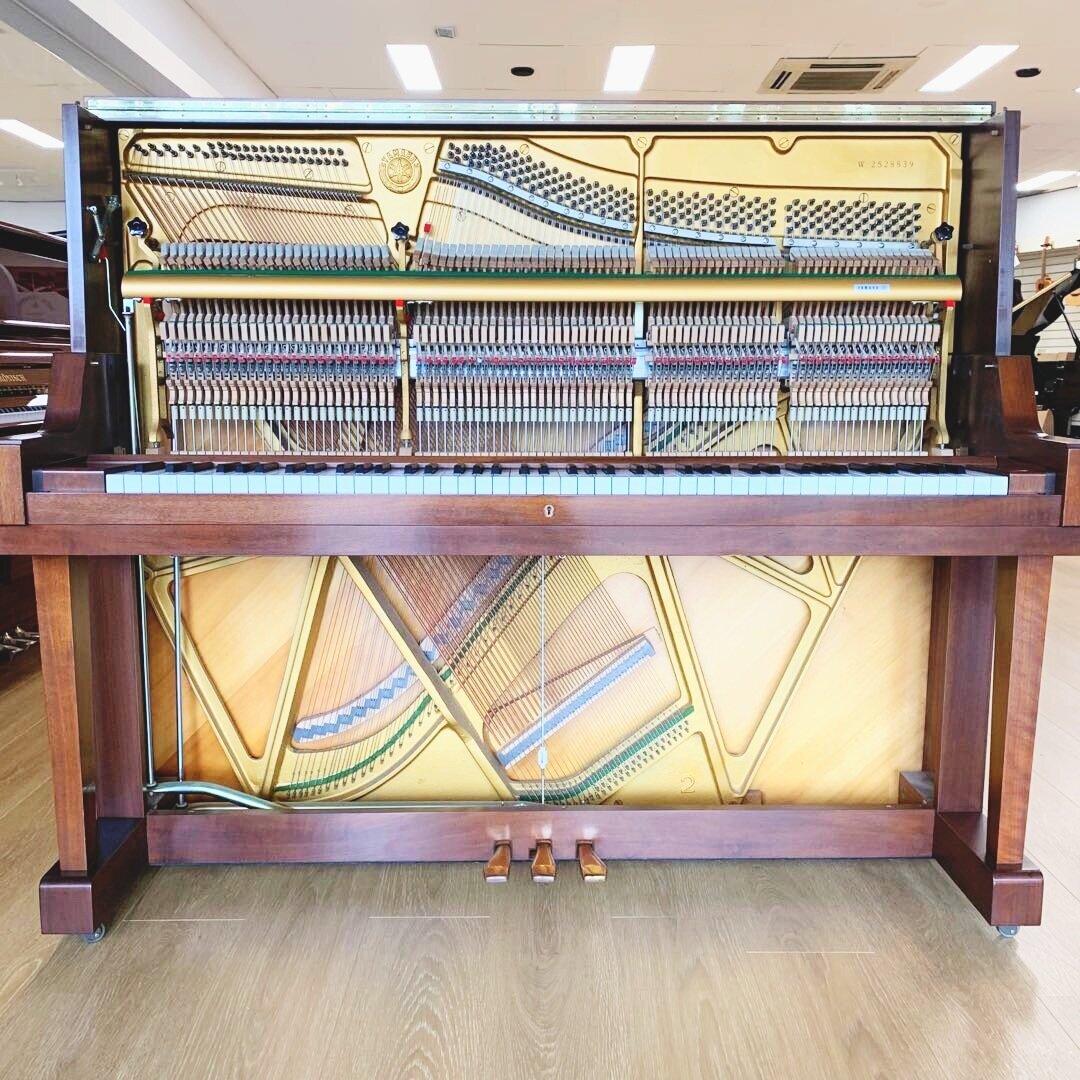 yamaha-131cm-w102-walnut-upright-piano-open.jpg