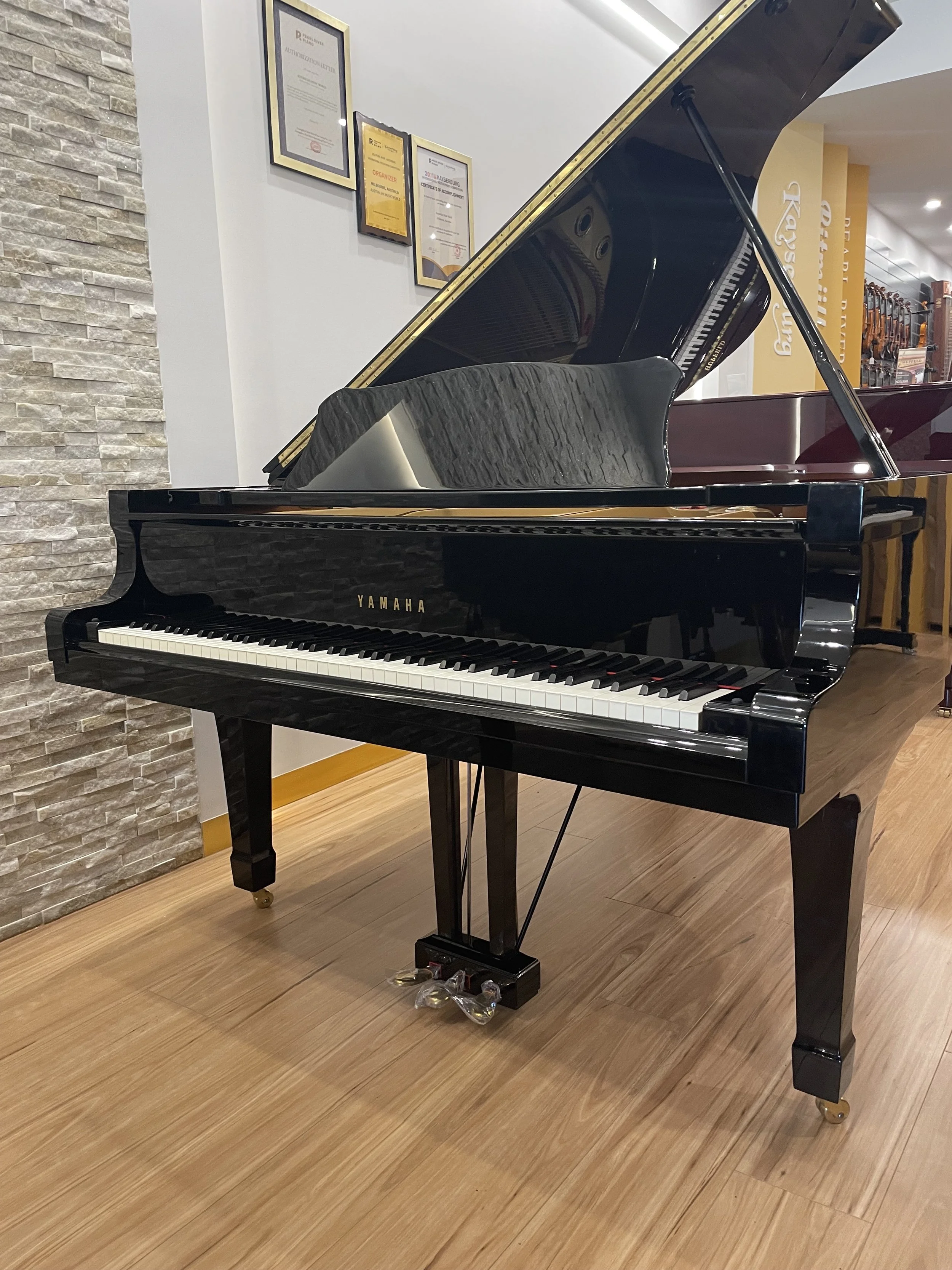 YAMAHA G3B Made in Japan 1990