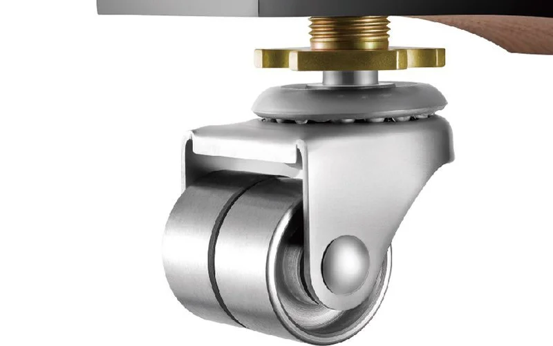Silver-plated-regulating-front-castors.jpg