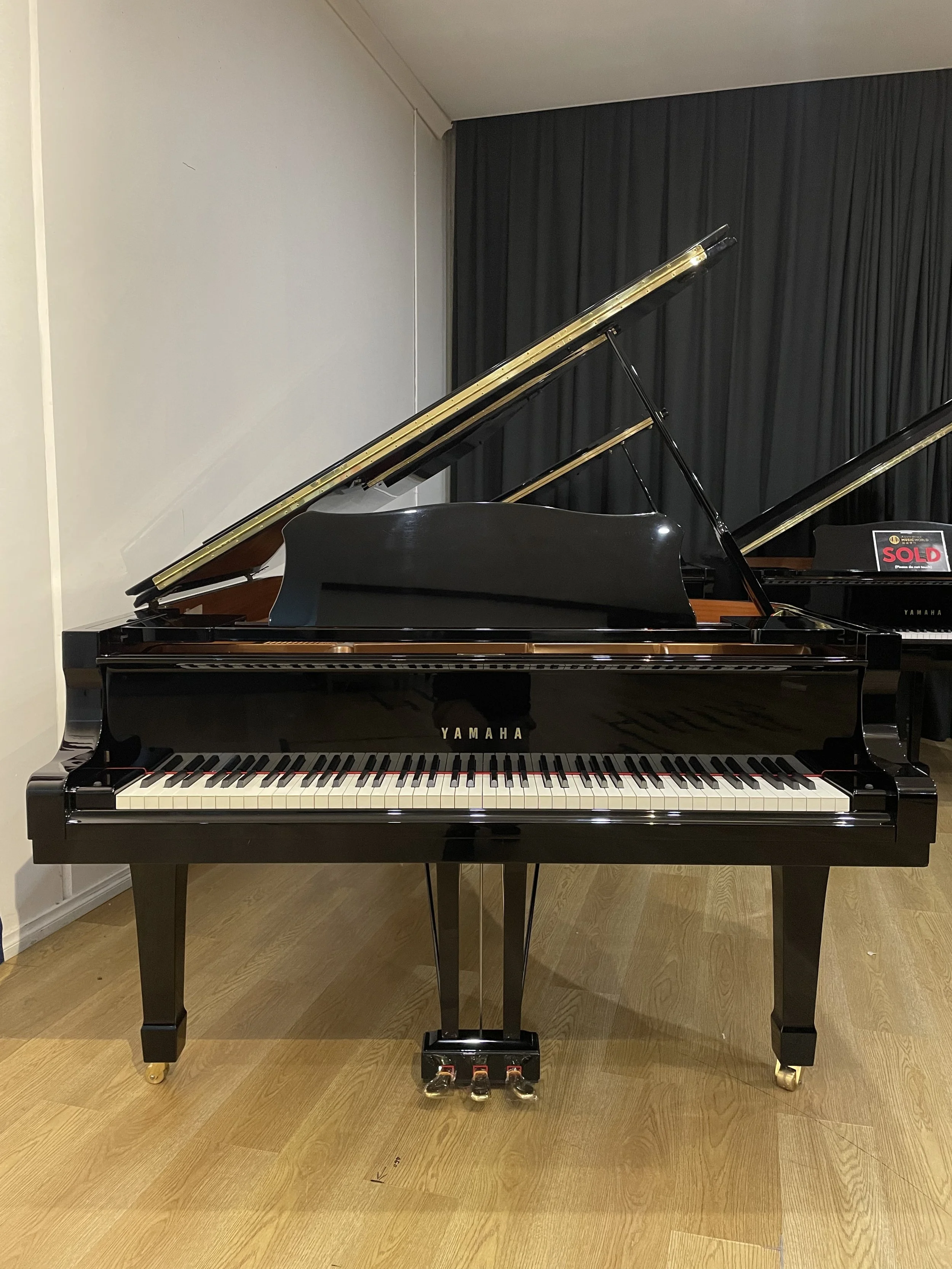 YAMAHA C6 MADE IN JAPAN 1996