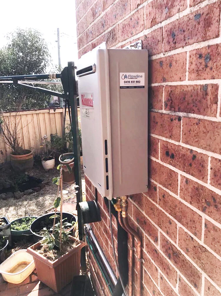  Rinnai B20 Continuous Flow Instantaneous Hot Water Unit installation Matraville. This Hot Water unit supply’s Instant Hot Water at 50 degrees and is powered by Natural Gas. 