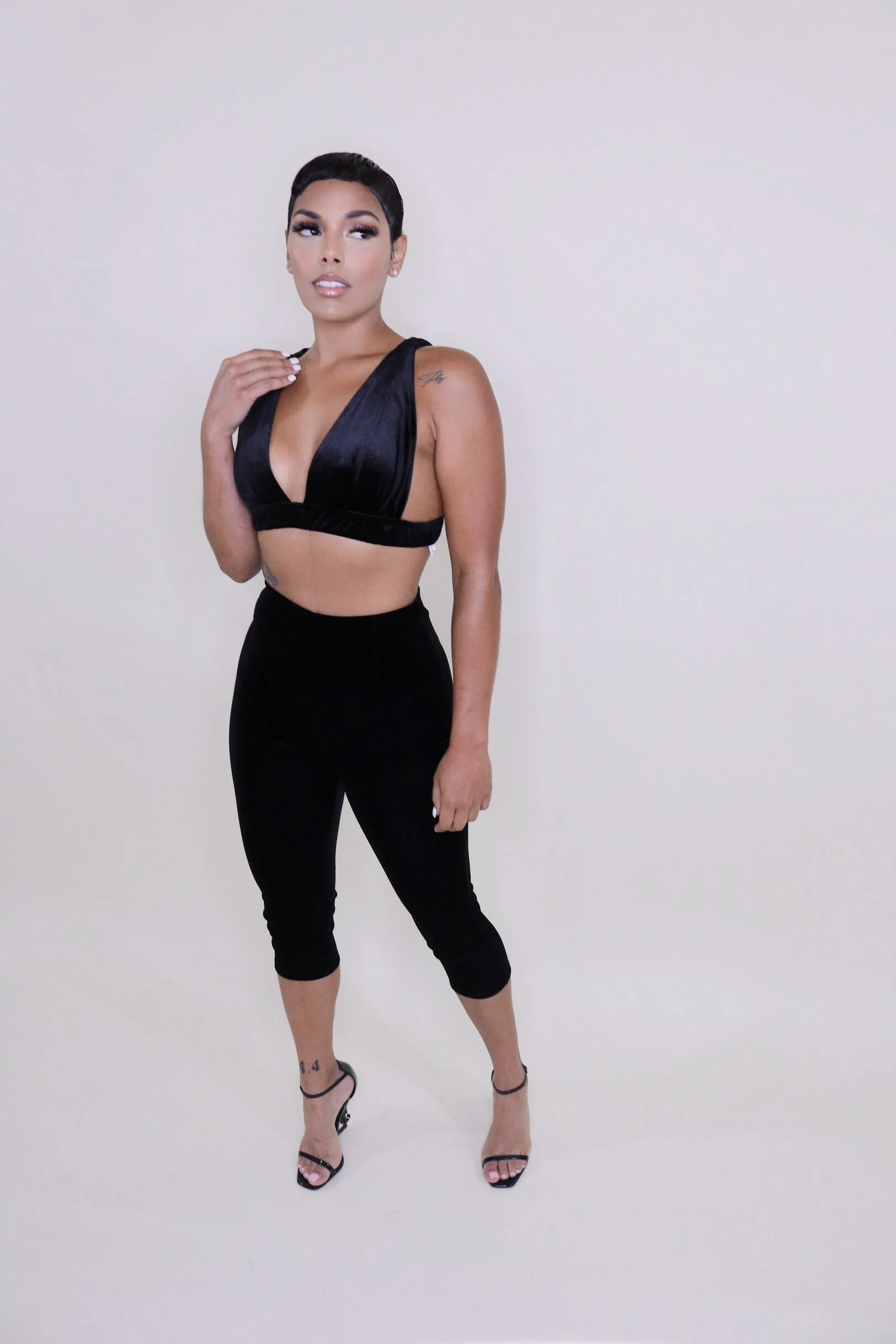 4C7C3FD4-67F2-42DC-BBB2-F41945AF5D75