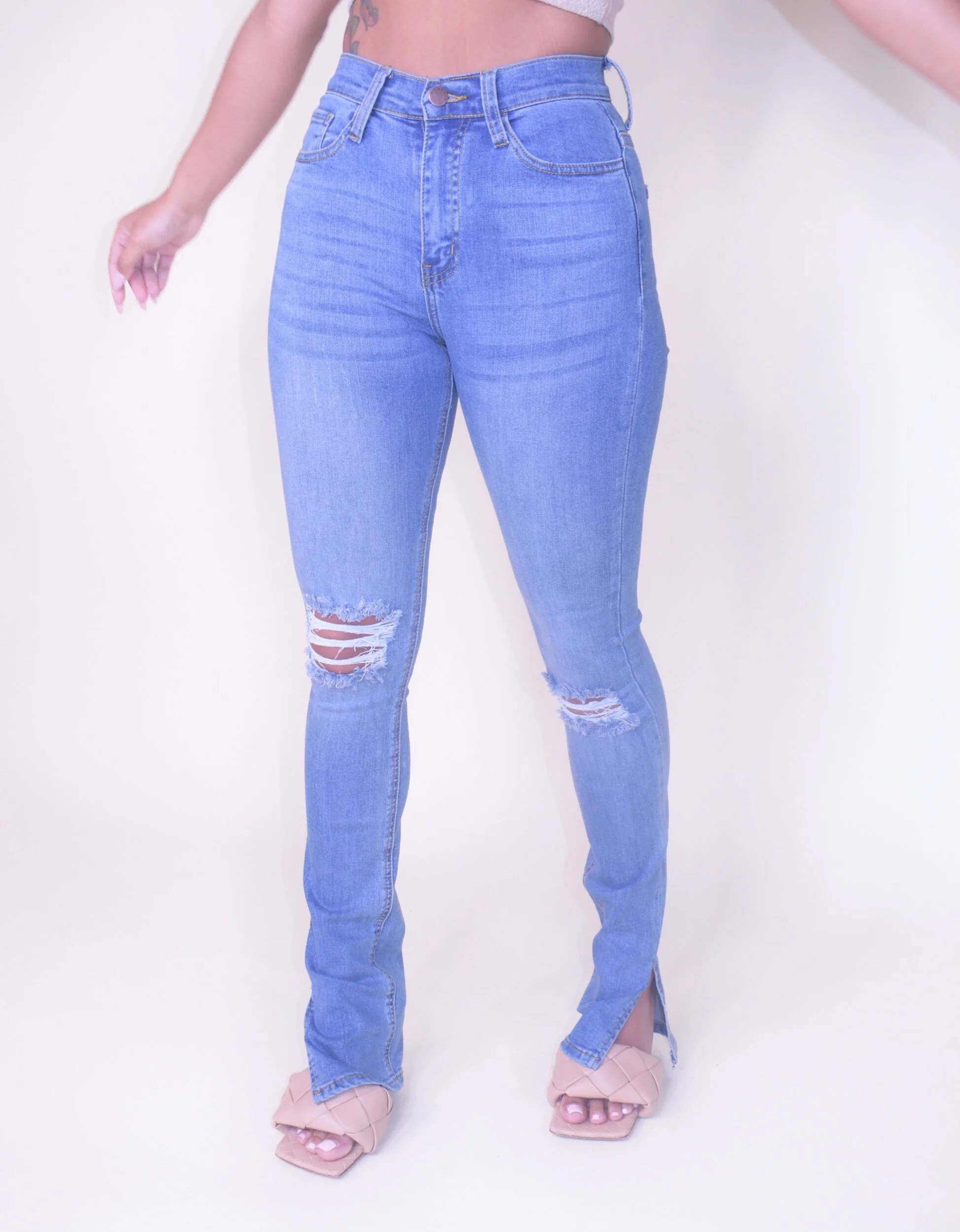 9728E39F-B8DA-499B-89CC-1B1F711E27DA