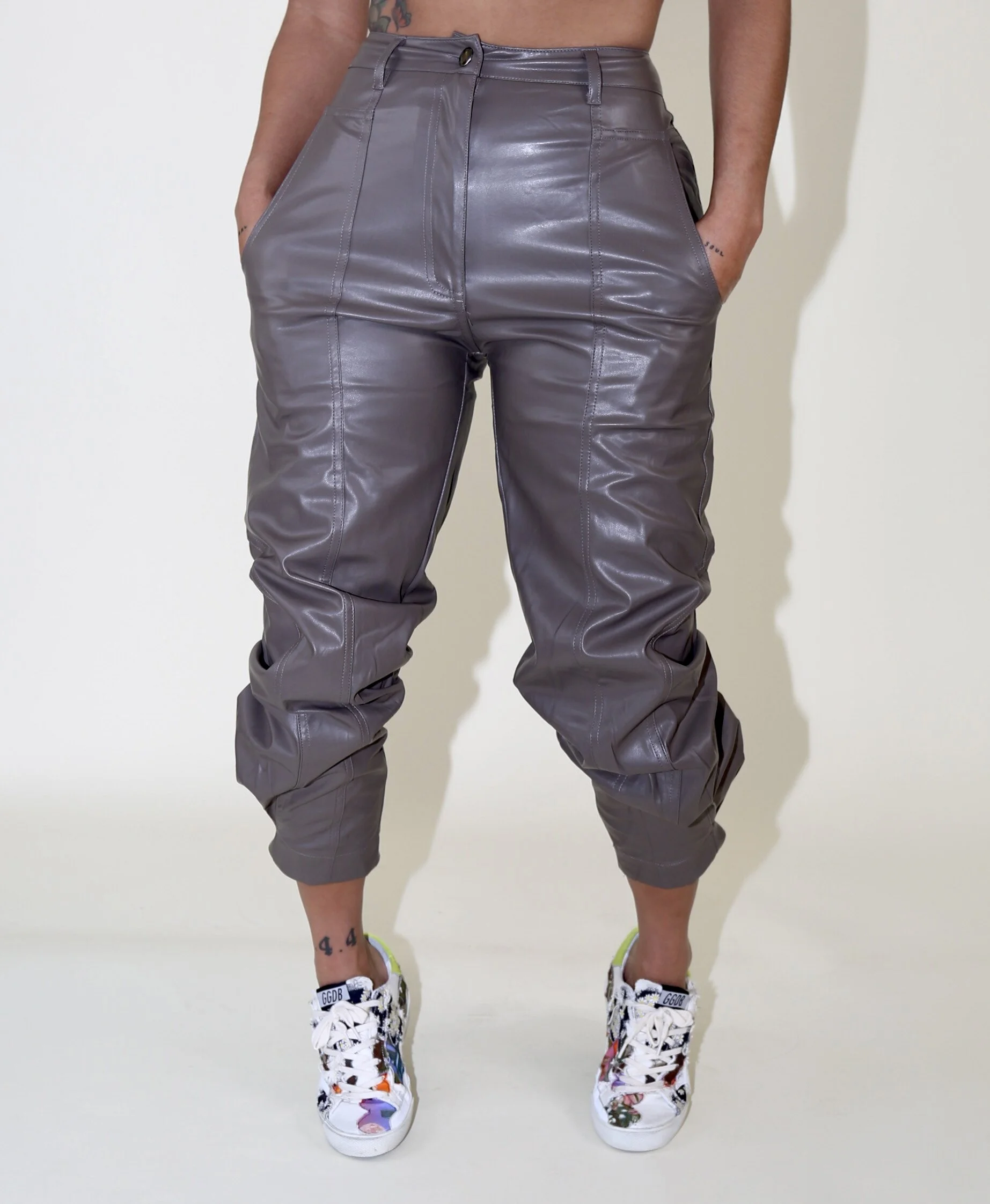 3D878B52-5ACA-48A6-AB2F-90C567F2B825