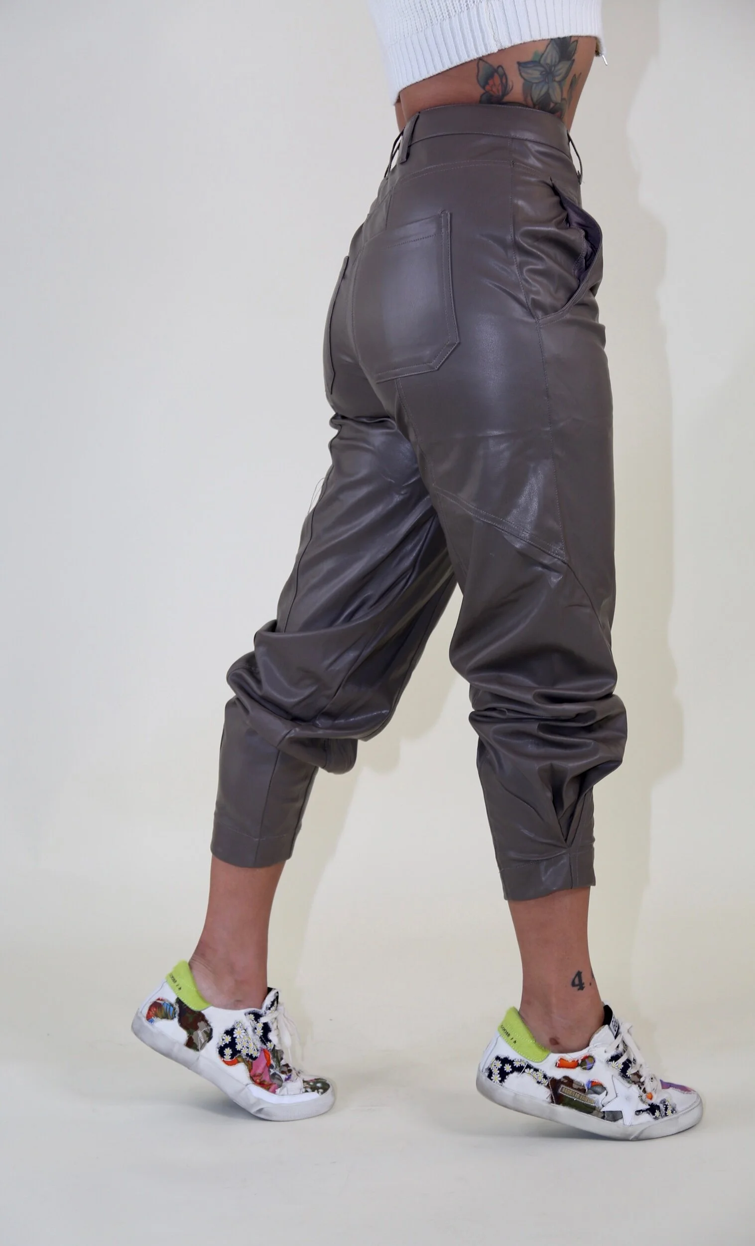 9D51AF42-874B-484C-9B7B-2FCDE892158F