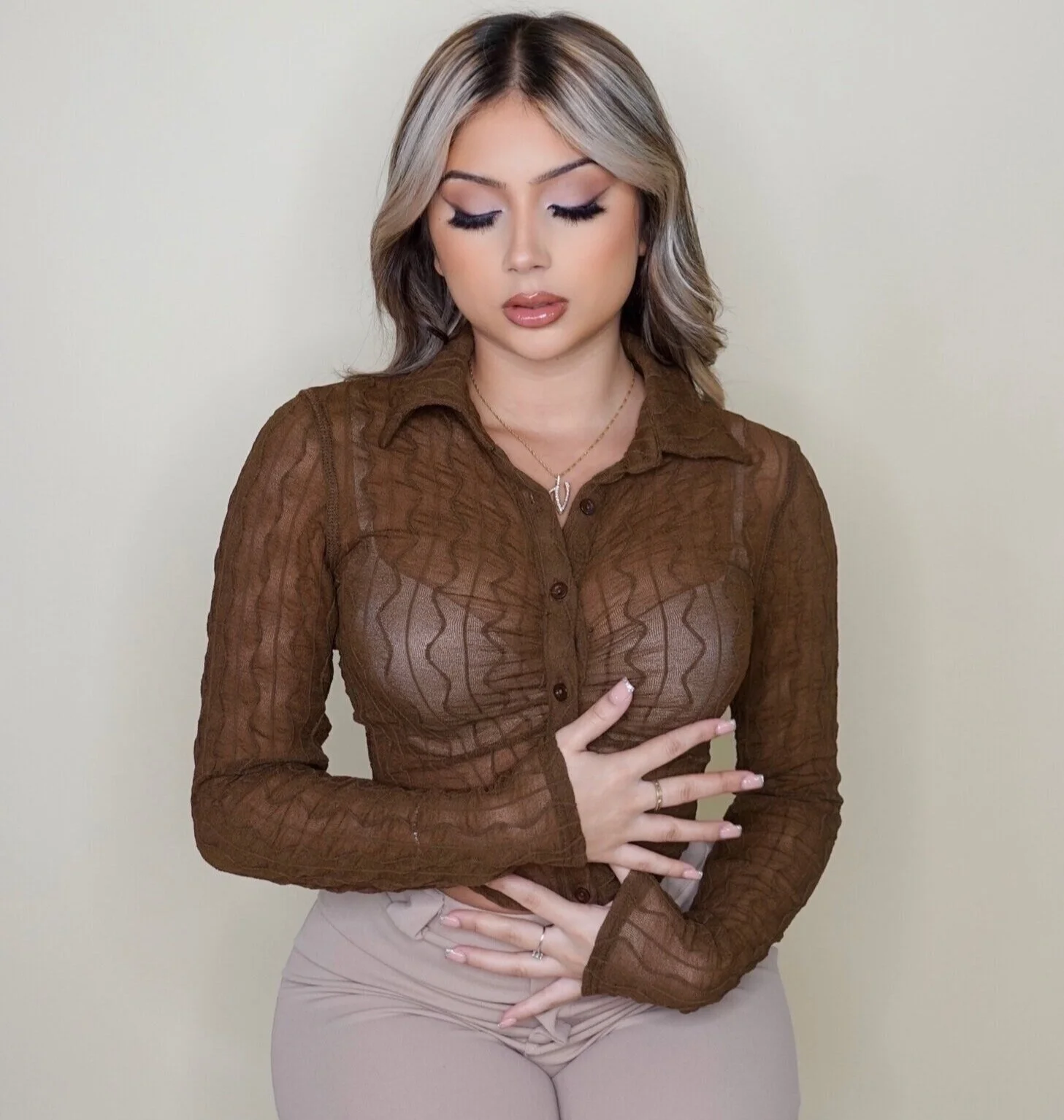 BRONZE MESH BUTTON UP