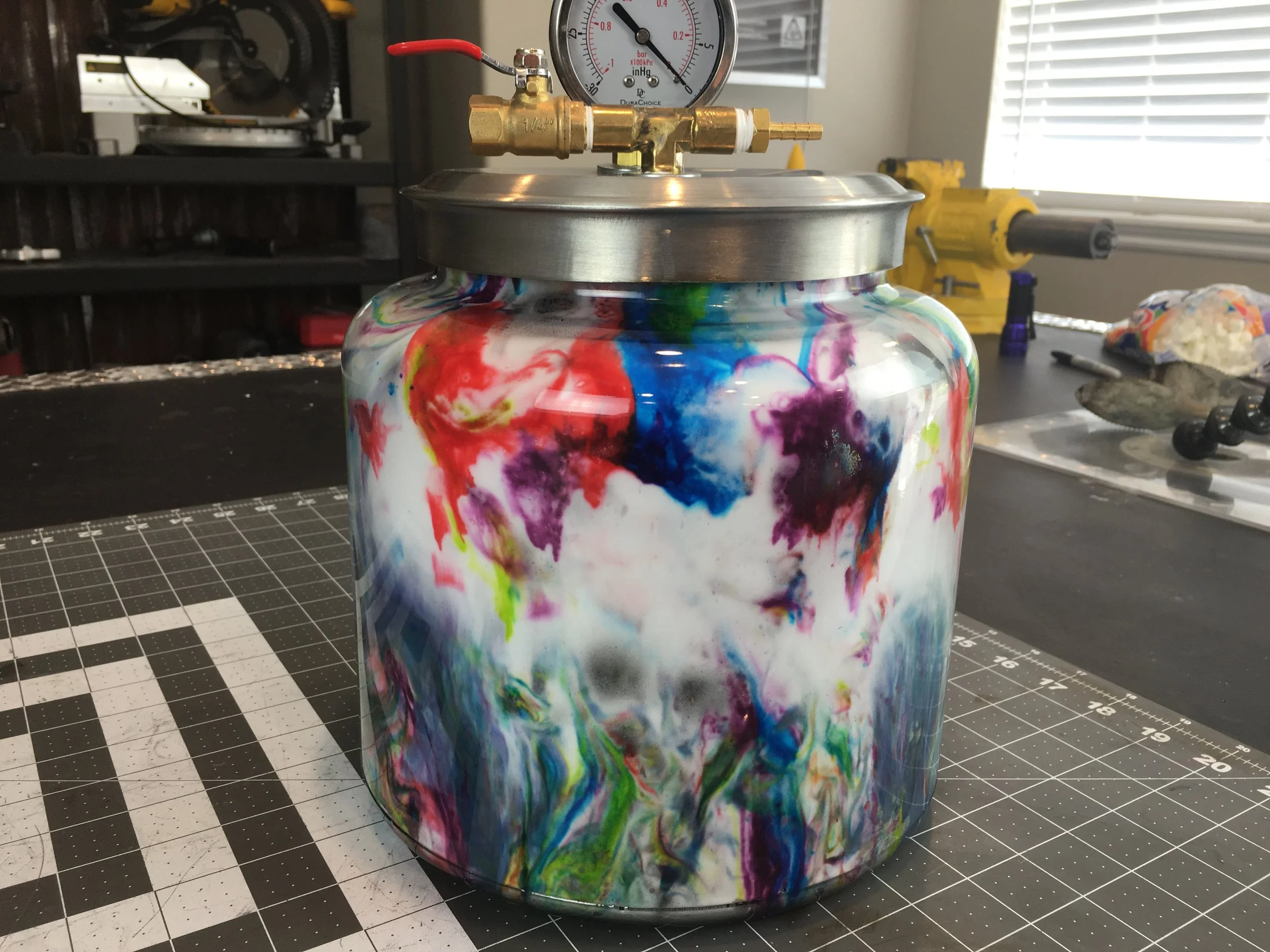 5 Awesome Vacuum Chamber Experiments with The King of Random