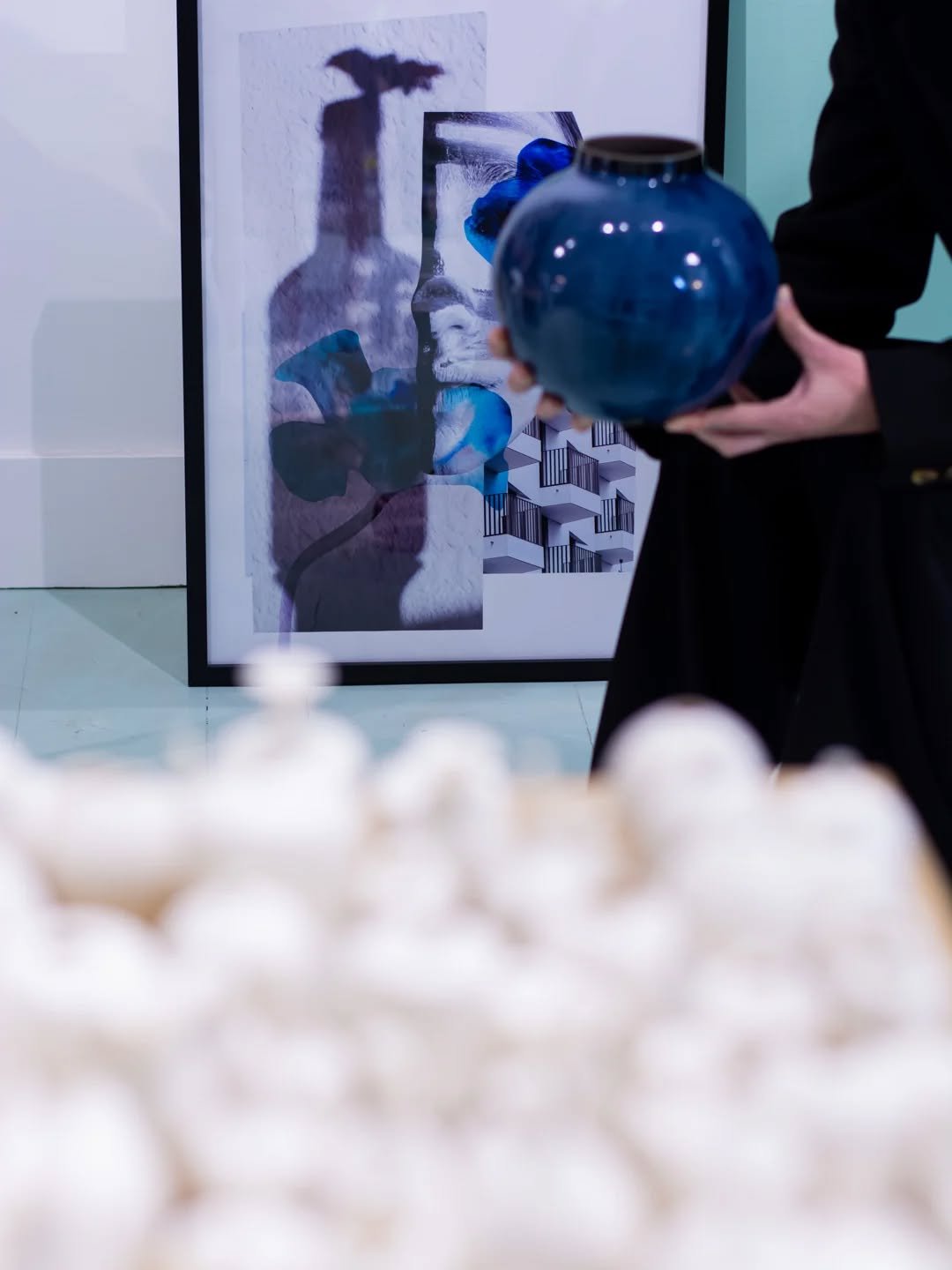 Digital media in big format 💙
Ceramic universe by @hidarinia 

#fineartwork #originalartworkforsale #collageofinstagram #digitalartoninstagram #mixedmediaartists #creativeartwork #livingroomart #fillyourwalls #mixmediaartist #mixedmediaoncanvas #vis