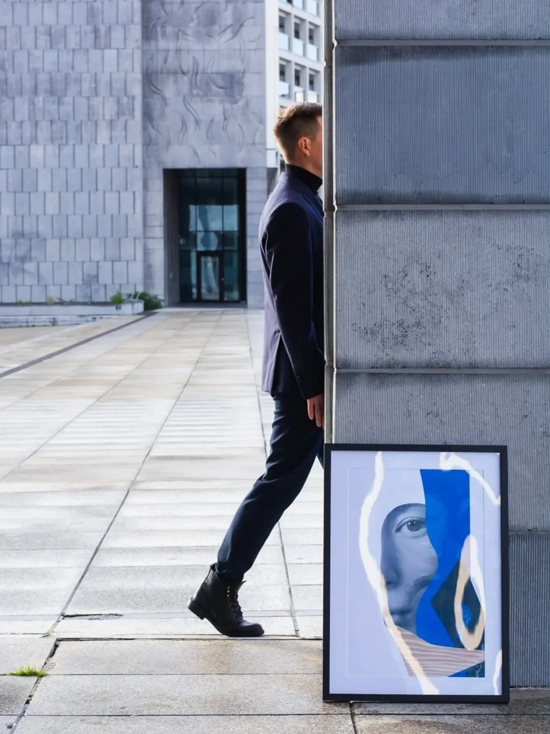 All eyes on art. Love working with people who like and appreciate it. Big thank you to @bparamzin who was the inspiration of the project. After a short explanation he interpreted the idea in the best possible way. 

Vive l'art ! 🎩

#mixedmediaoncanv