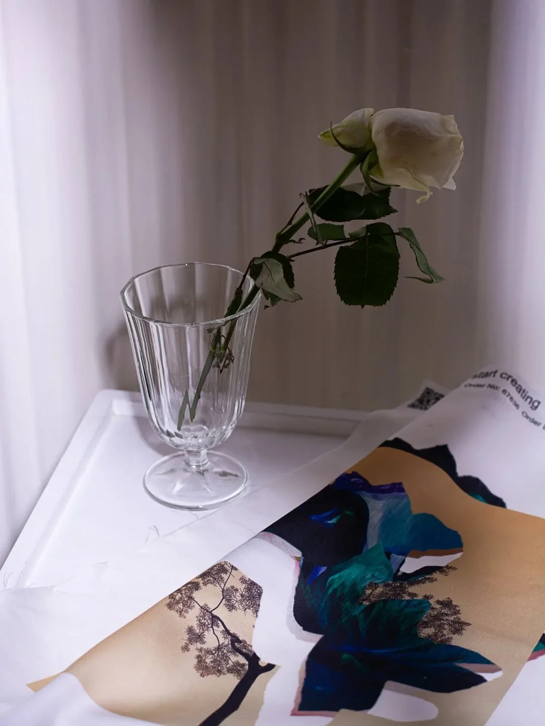 In the air today 🌼 Digital media on fabric 

#textileart #textiledesign #art #textiledesign #fabricdesign #fabricart #graphicdesign #graphicart #visualarts #patterncreation #patternart #motifcreation #motifforfabric