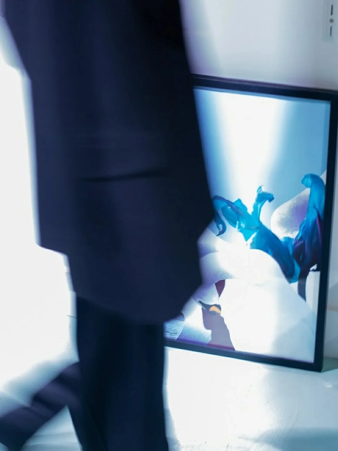 On the way to the weekend 🚶
Tender is the moment. Digital media 

#mixedmediaoncanvas #visualartwork #availableart #artforhomes #loveofart #artforsalebyartists #finishedart #digitalartoftheday #artforwalls #artgifts #artmaking #fortheloveofart #coll