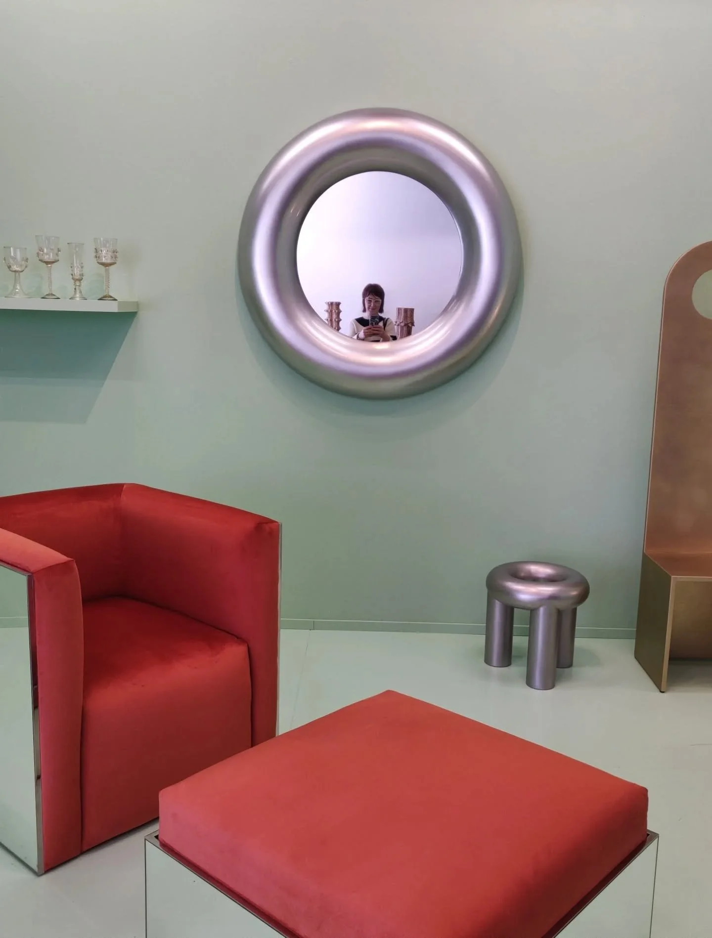 Spring inspiration @collectiblefair in Brussels city center. I was smitten by the energy and creativity of design objects presented at the fair. Admire these people who never stop question, experiment, twist, adjust, redo until an interesting result 