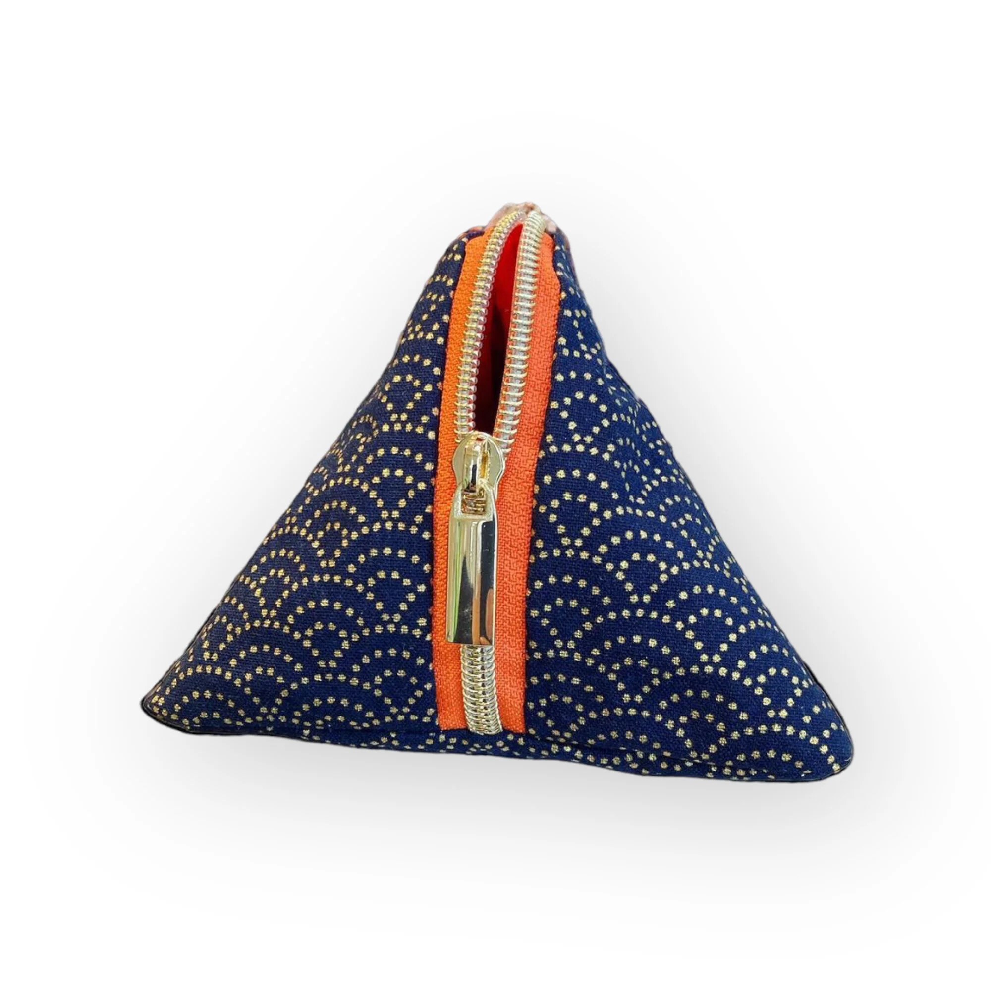 8F4095A2-B569-4189-B4FE-25468172C51B