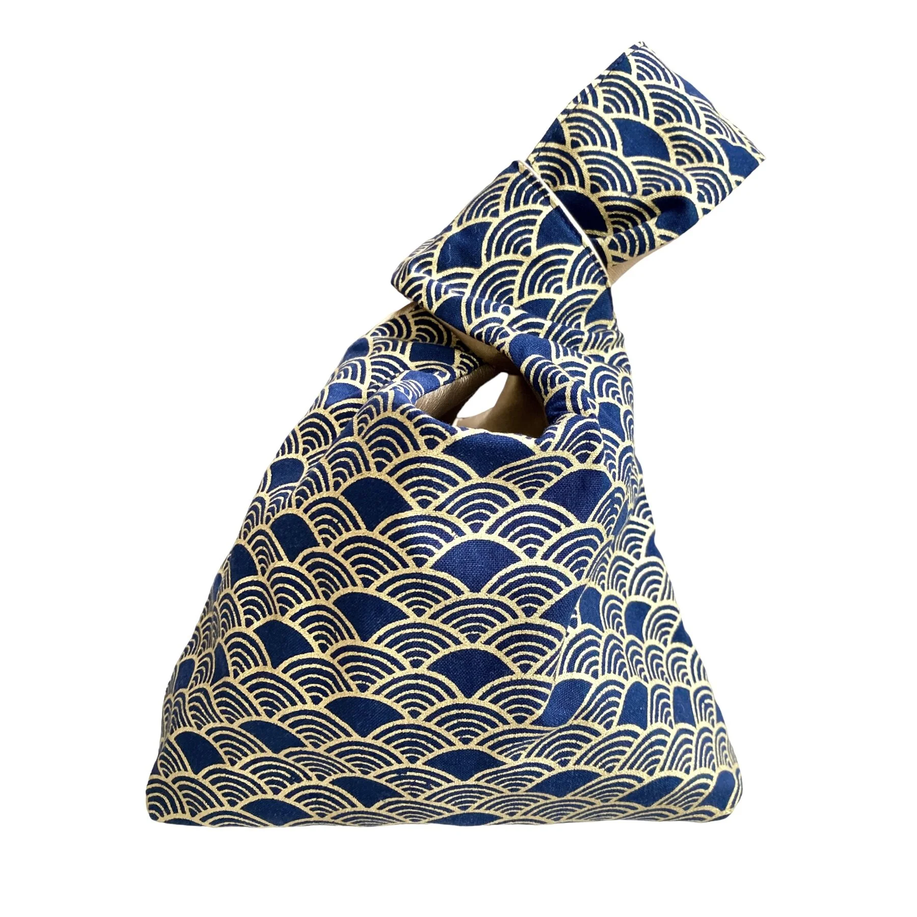 BBEC8F9C-73D8-49C1-8E9F-FE9B5D070A67