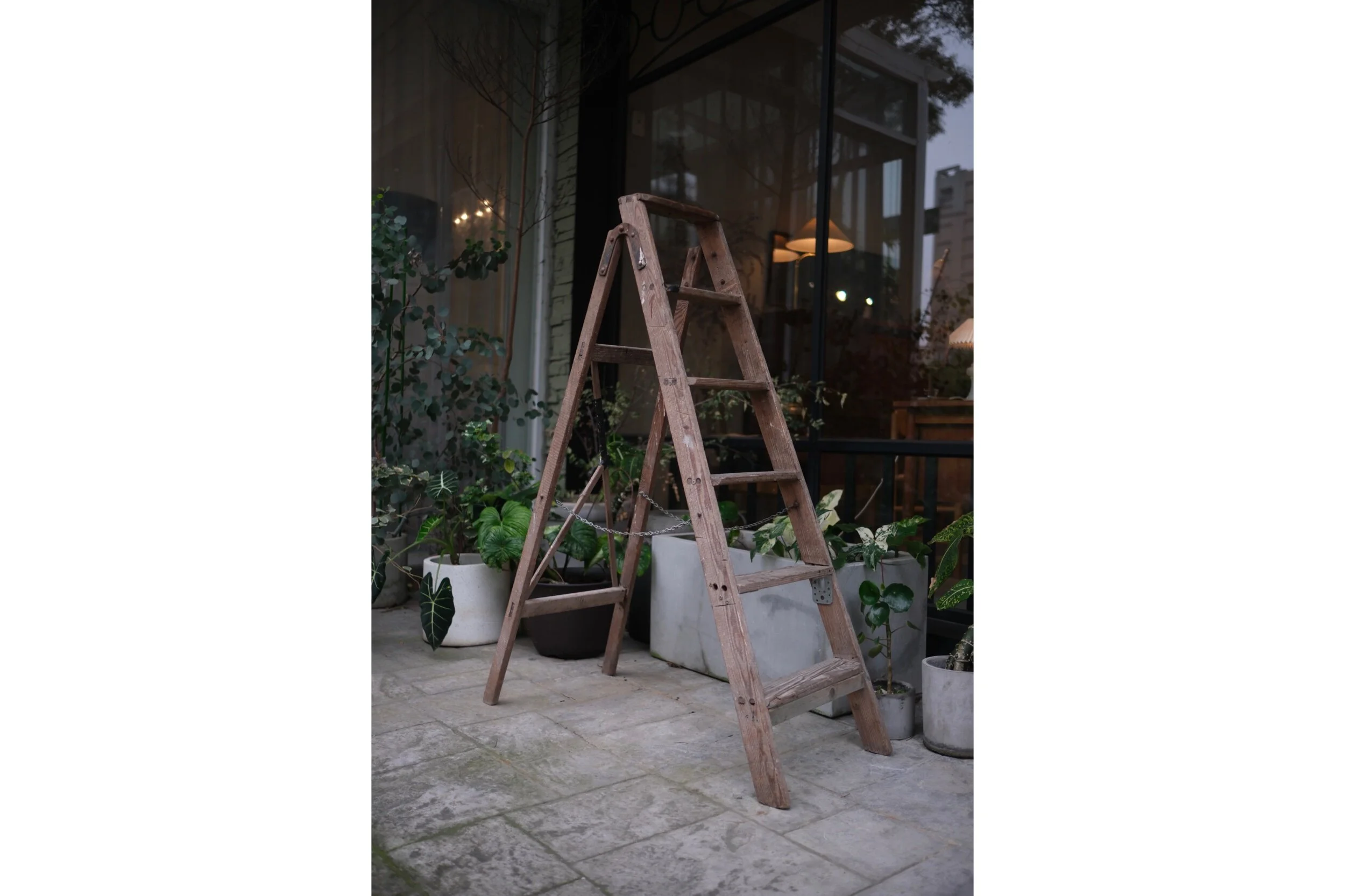 612AAD09-41EF-49A2-94E9-24032FF14FB6