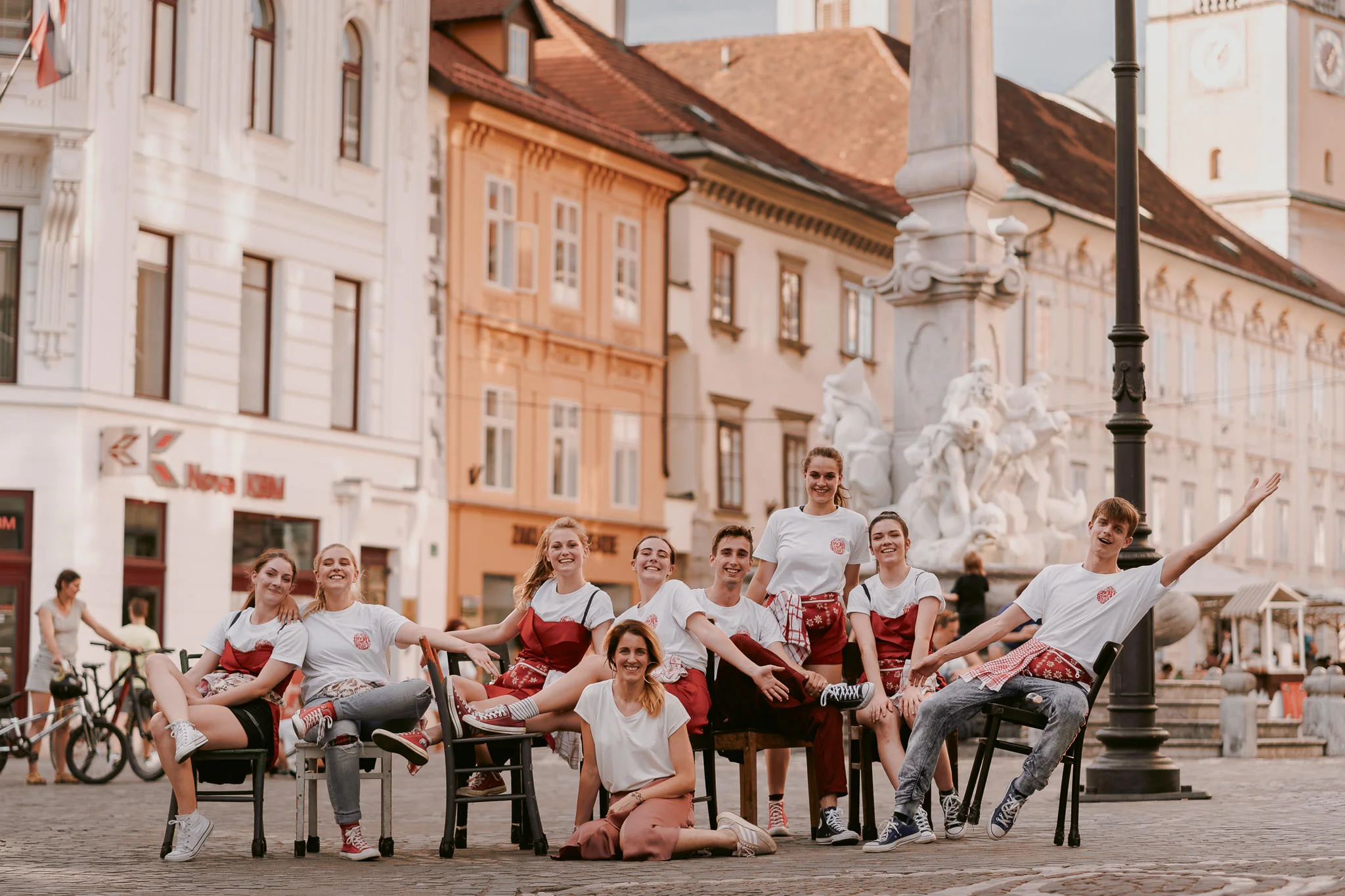 20190701-ONI-Ada-Kogovsek-Plesni-svet-Kazina-Ulicna-predstava-Ljubljana-416.jpg