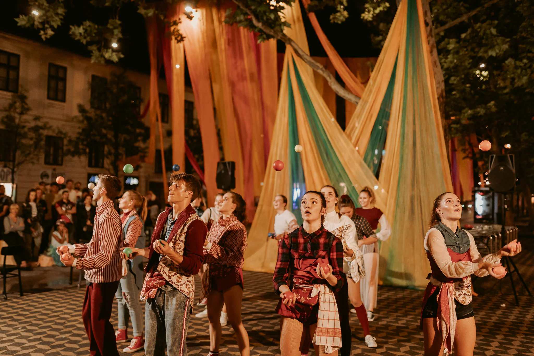 20190703-ONI-Ada-Kogovsek-Plesni-svet-Kazina-Ulicna-predstava-Ljubljana-506.jpg