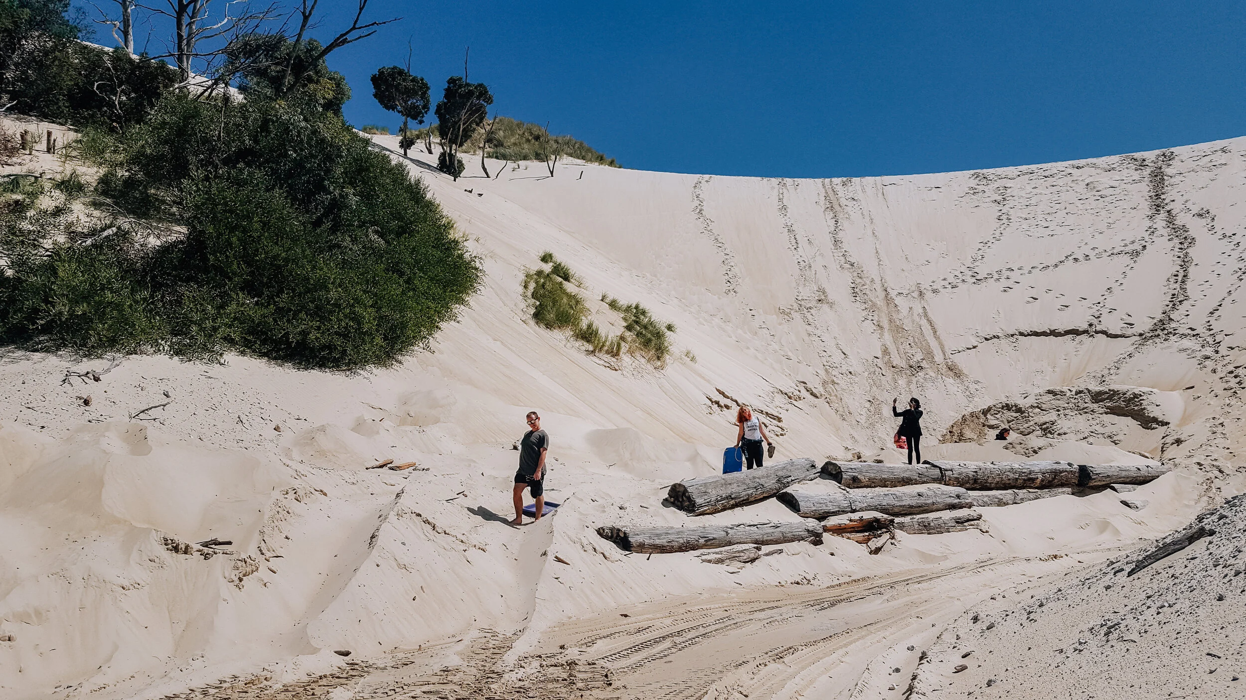 Henty-dunes-strahan-tasmania