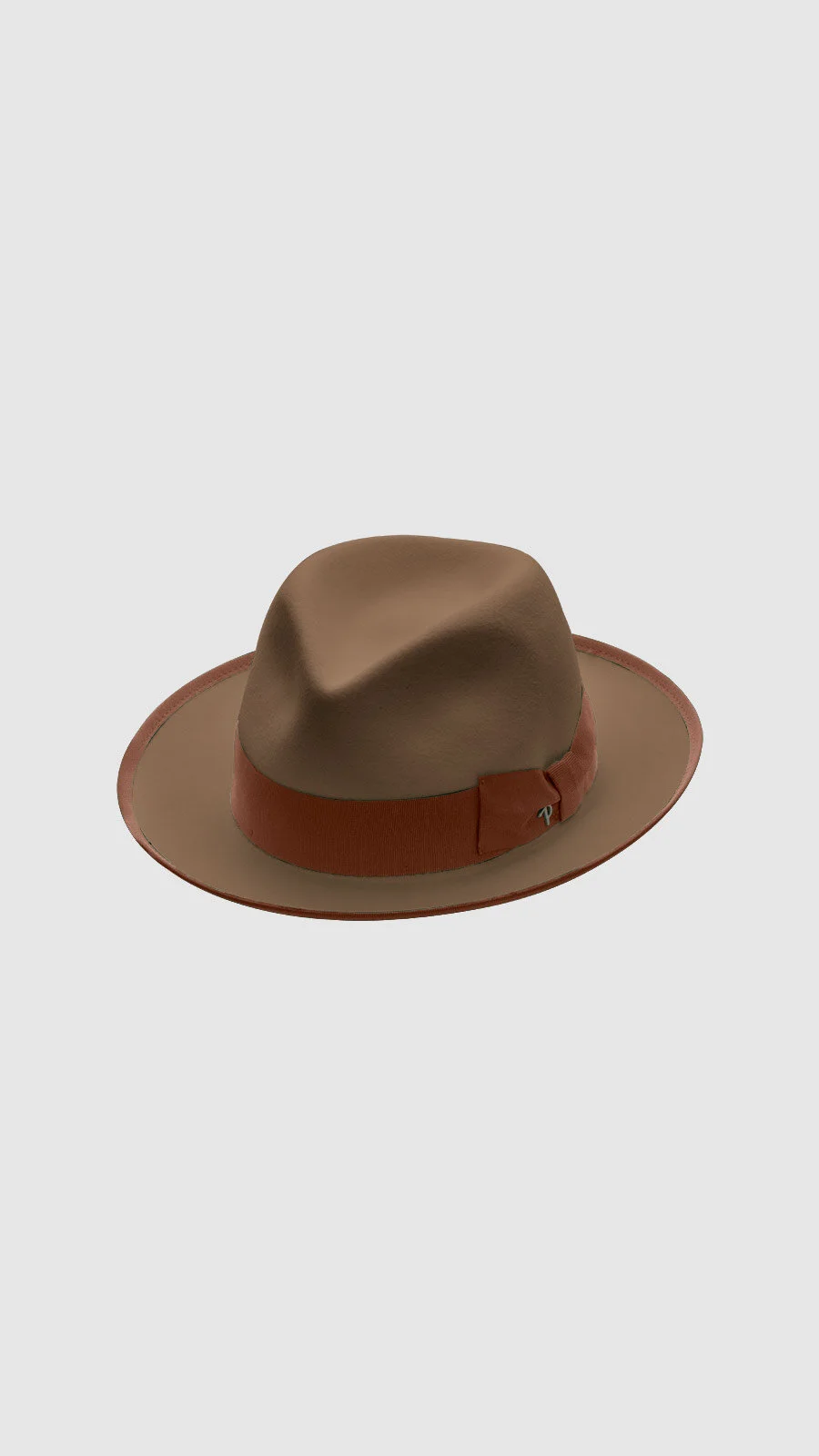 james_fronte_beige.jpg