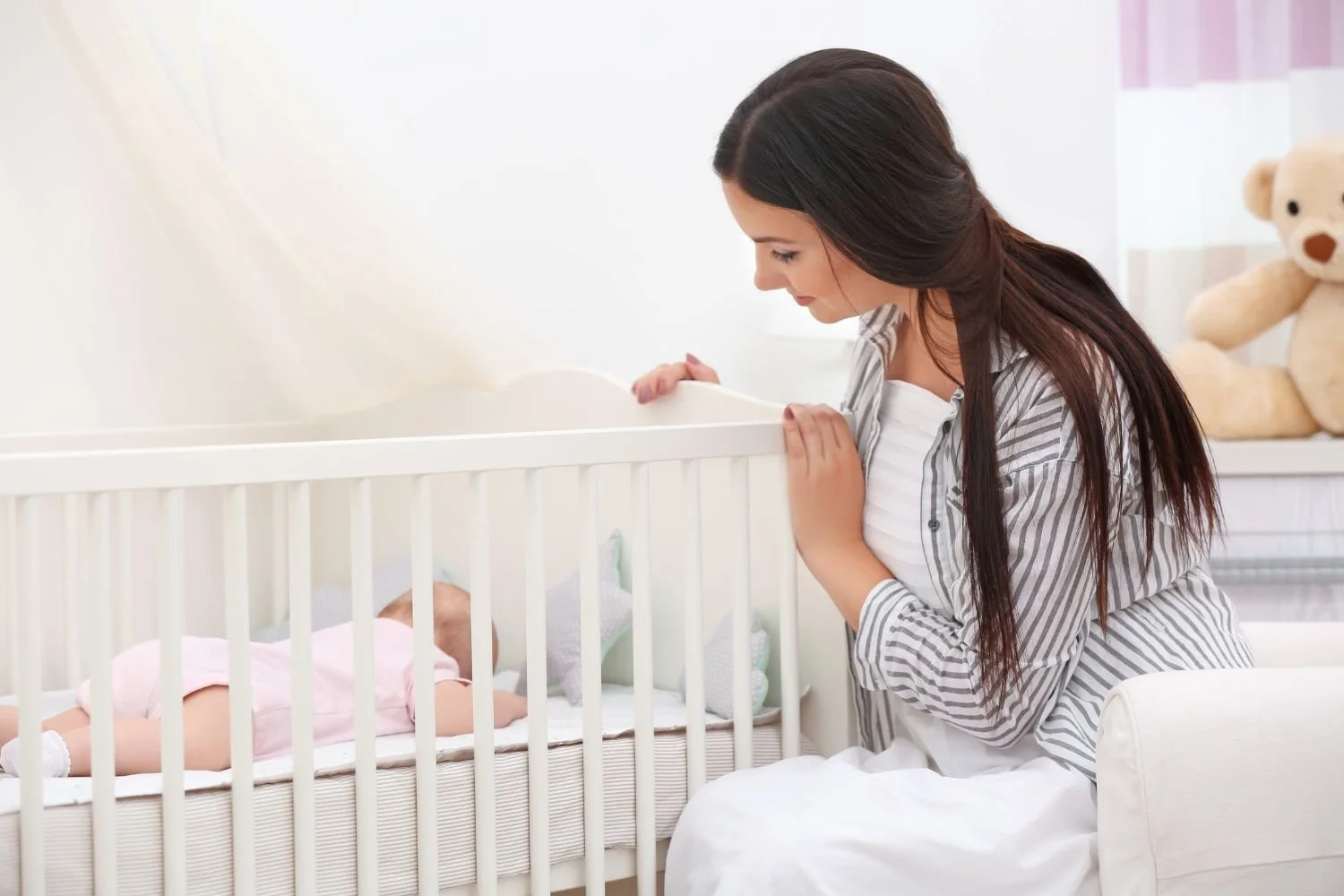 Discover the Benefits of an Overnight Newborn Nanny for You and Your Baby Today