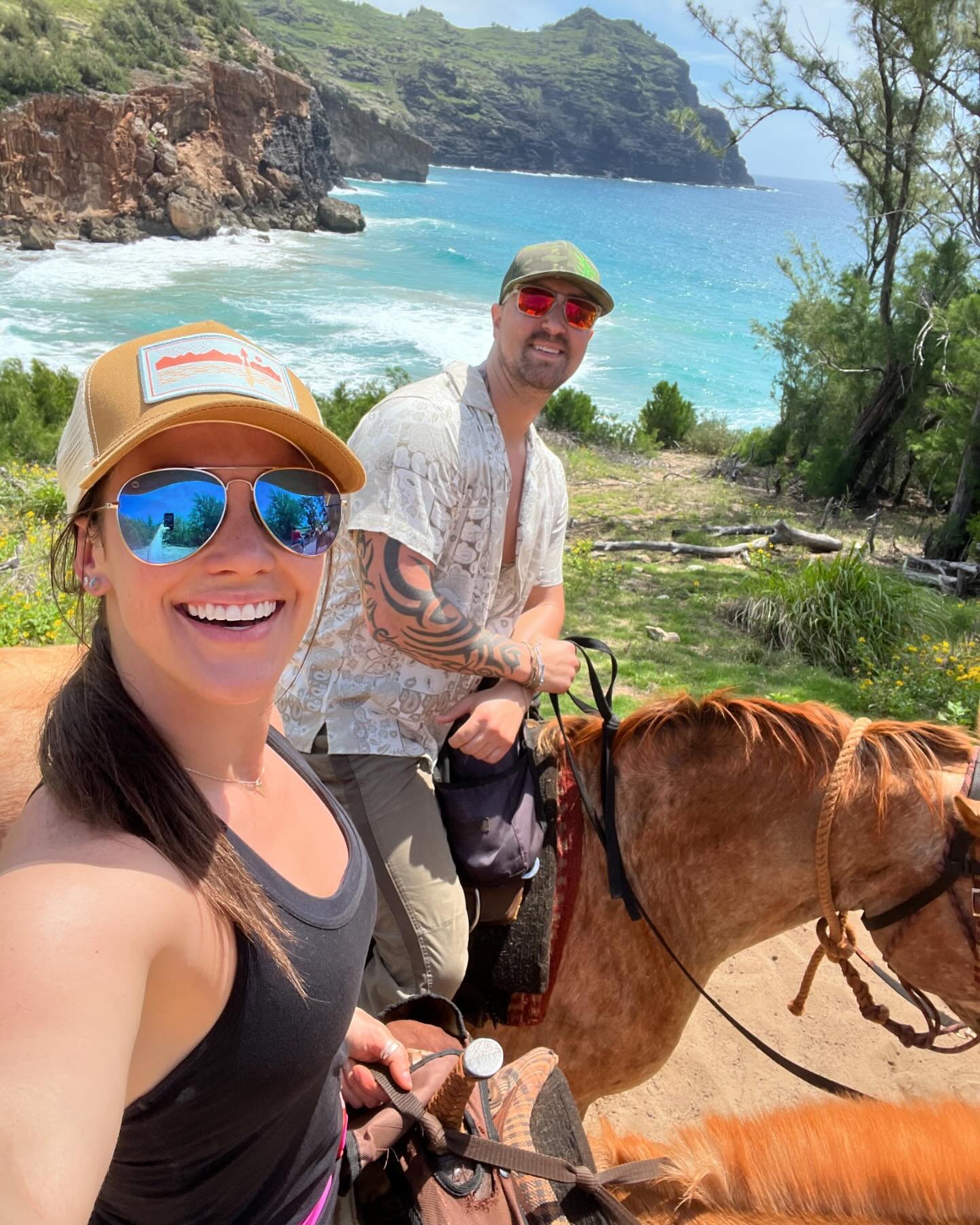 Ride Horses to the beach in Hawaii ☑️🐴 🌊 🌴