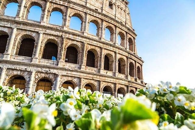 Are you missing Rome too? Where would like to be right now? Is Italy your happy place?
.

Springtime in Italy!
.
.
.
Our bags are packed and waiting to go discover more fabulous hotels in our hand selected destinations🌐
.
.
#travelling 
#traveler 
#