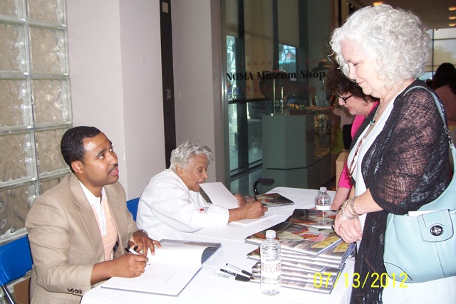 booksigning_leah_janmelancon_michelepou.jpg