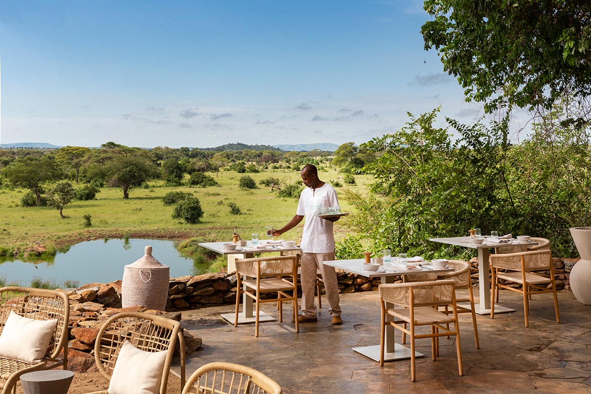 Singita-Faru-Faru-Lodge-Deck.jpg