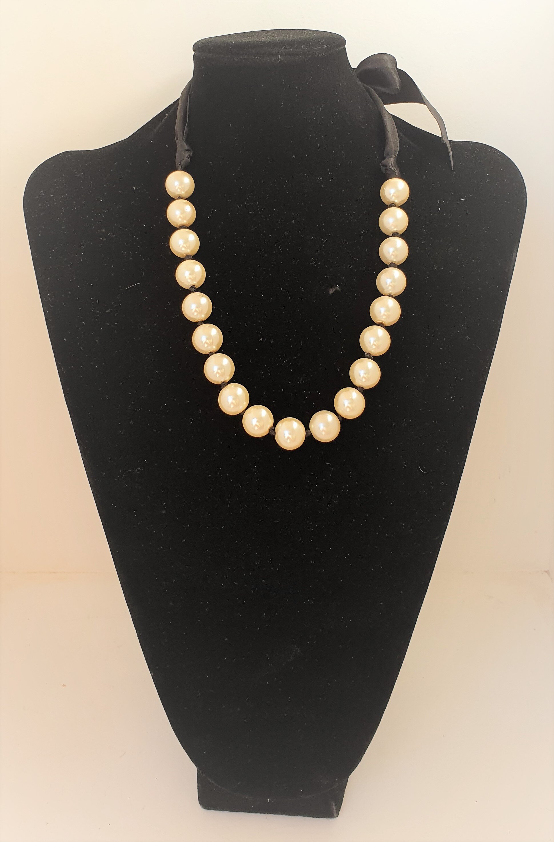 VINTAGE HOLLYWOOD】Ribbon Pendant Pearl Necklace / ヴィンテージ