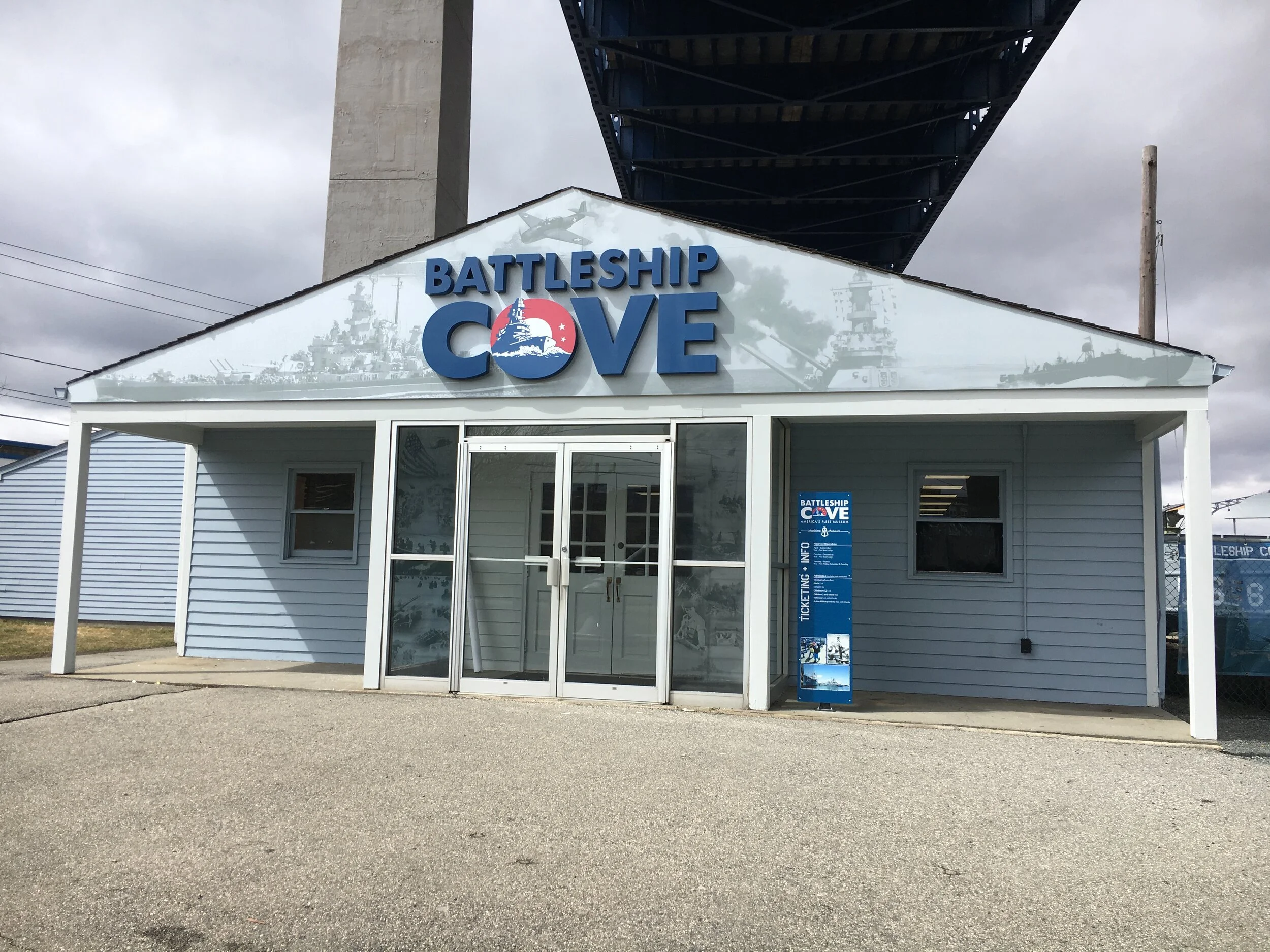 Main Entrance/Façade