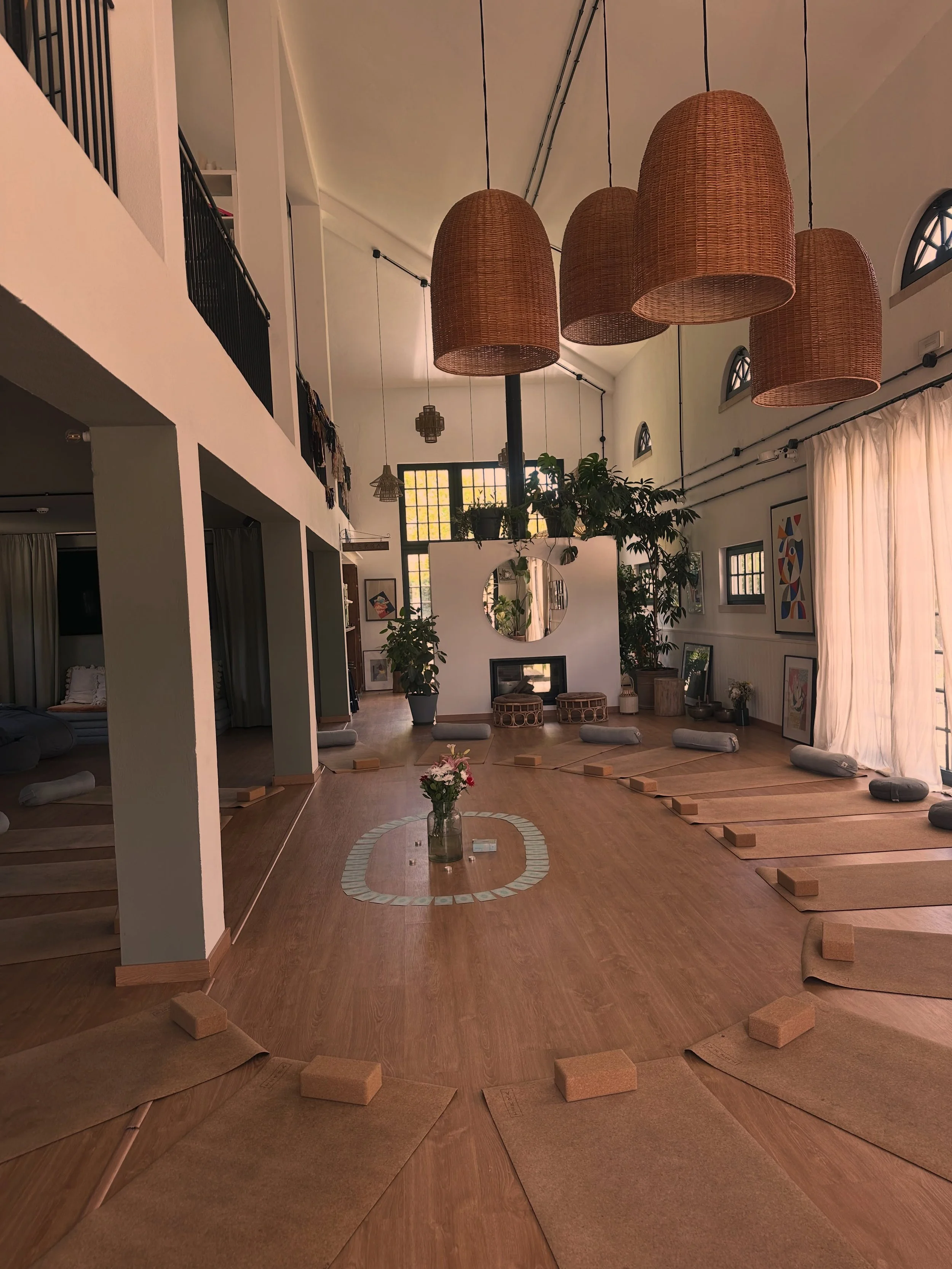 Opening practice 

This group 🥹

The perfect venue @terra_quinta 

Cranberries karaoke 

Dinner time 

Being well fed by @hortalice 

Golden hour strolls 

@terra_quinta 

Swinging in the yoga shala

The perfect place to cool off

More culinary deli