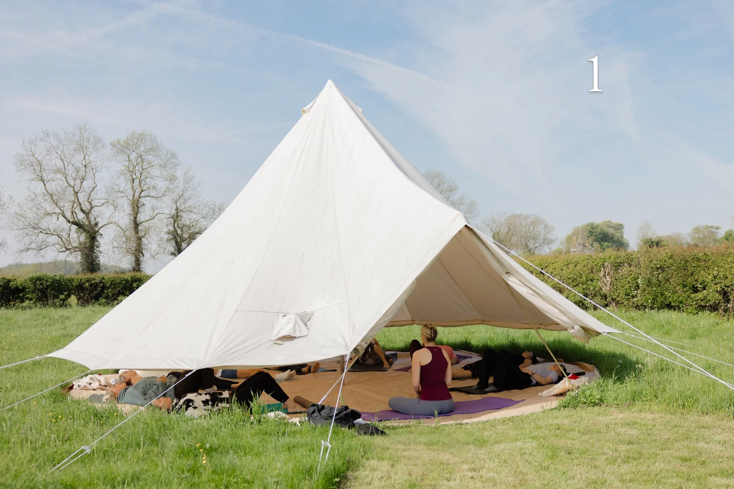 10 reasons to join the next Fire, Ice, Flow session at @thesaunaatthecottage 

🧘&zwj;♀️ Practice yoga whilst listening to the sounds of the birds and trees 
🔥 Sweat it out in the wood fired sauna 
🧊 Cool off in the cold plunge and cold shower 
☕️ 