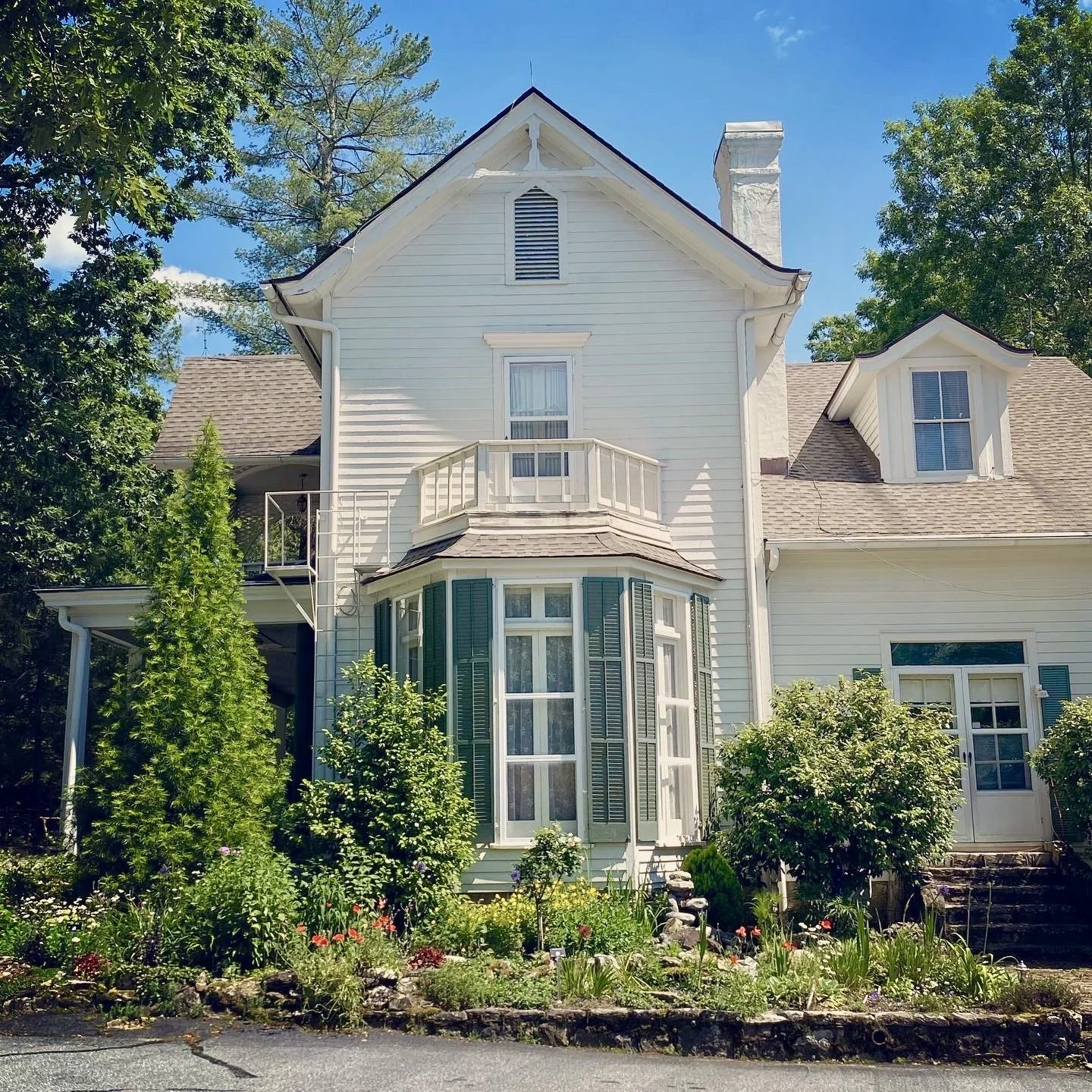 Lowndes House 2020 Side.jpg