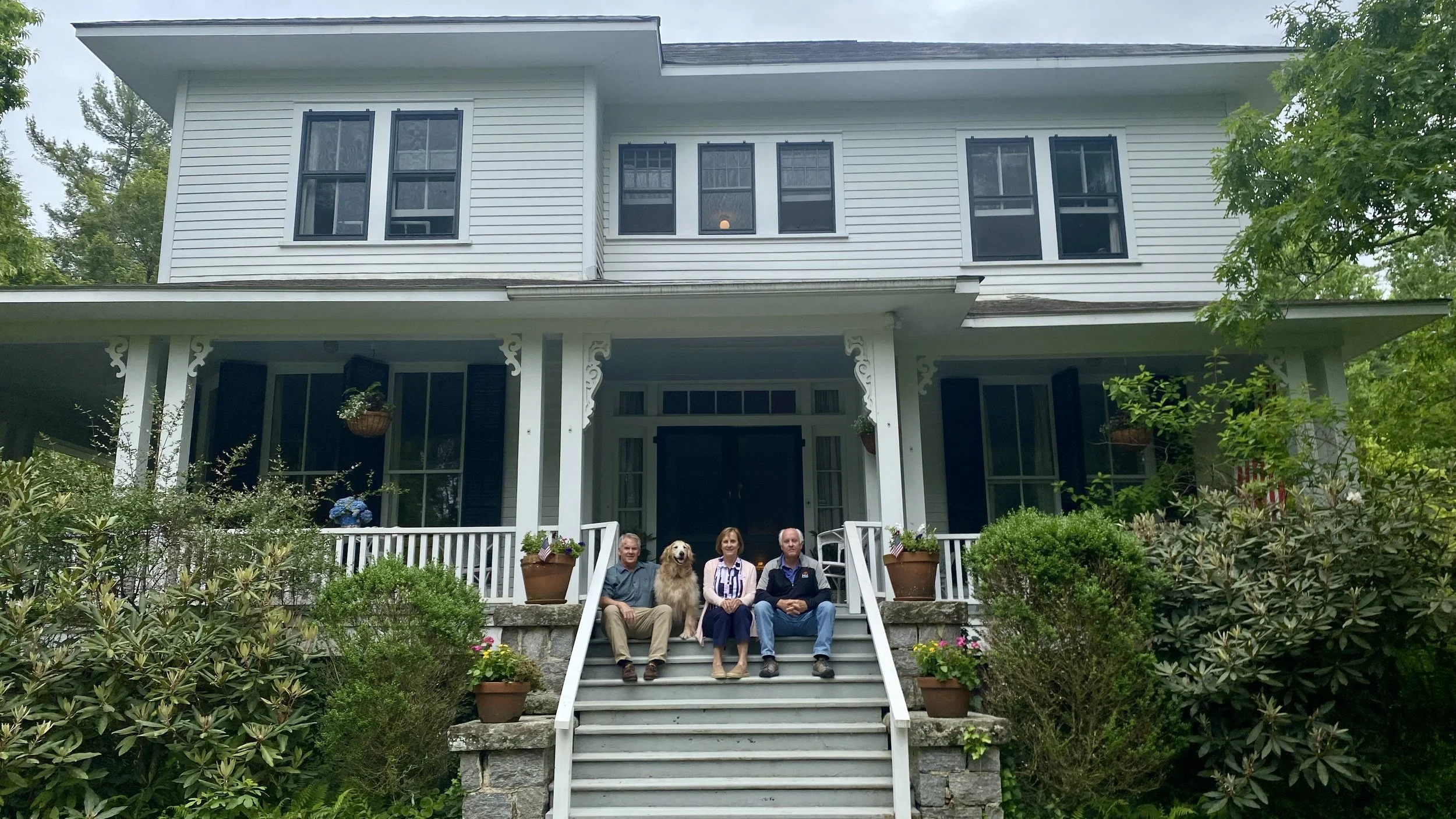 Jim Mary Robbie on Front Setps.jpeg