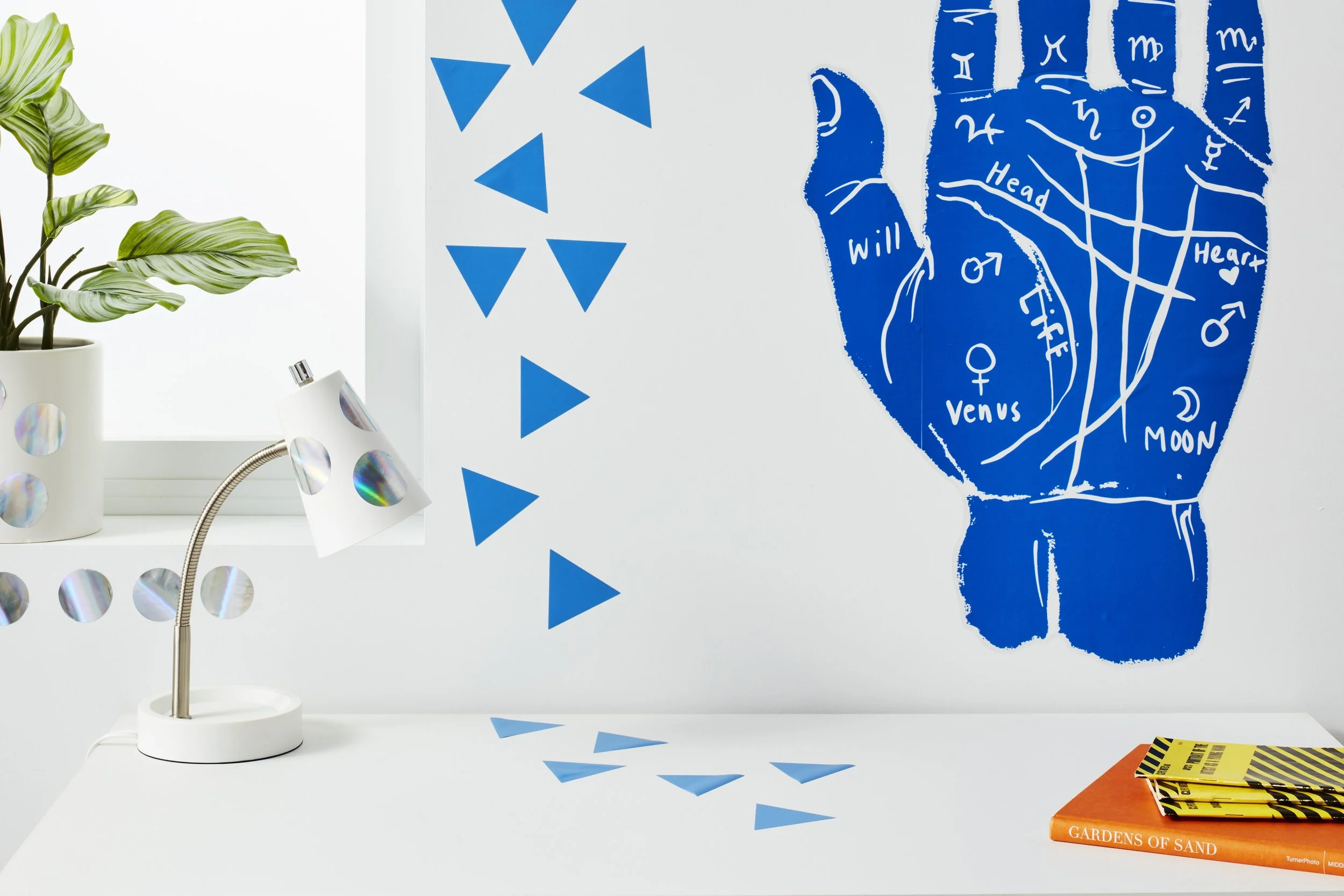 C-001072-02-001_College_NoNailsDecor_Version2_PinterestStandard_CROP copy.jpg