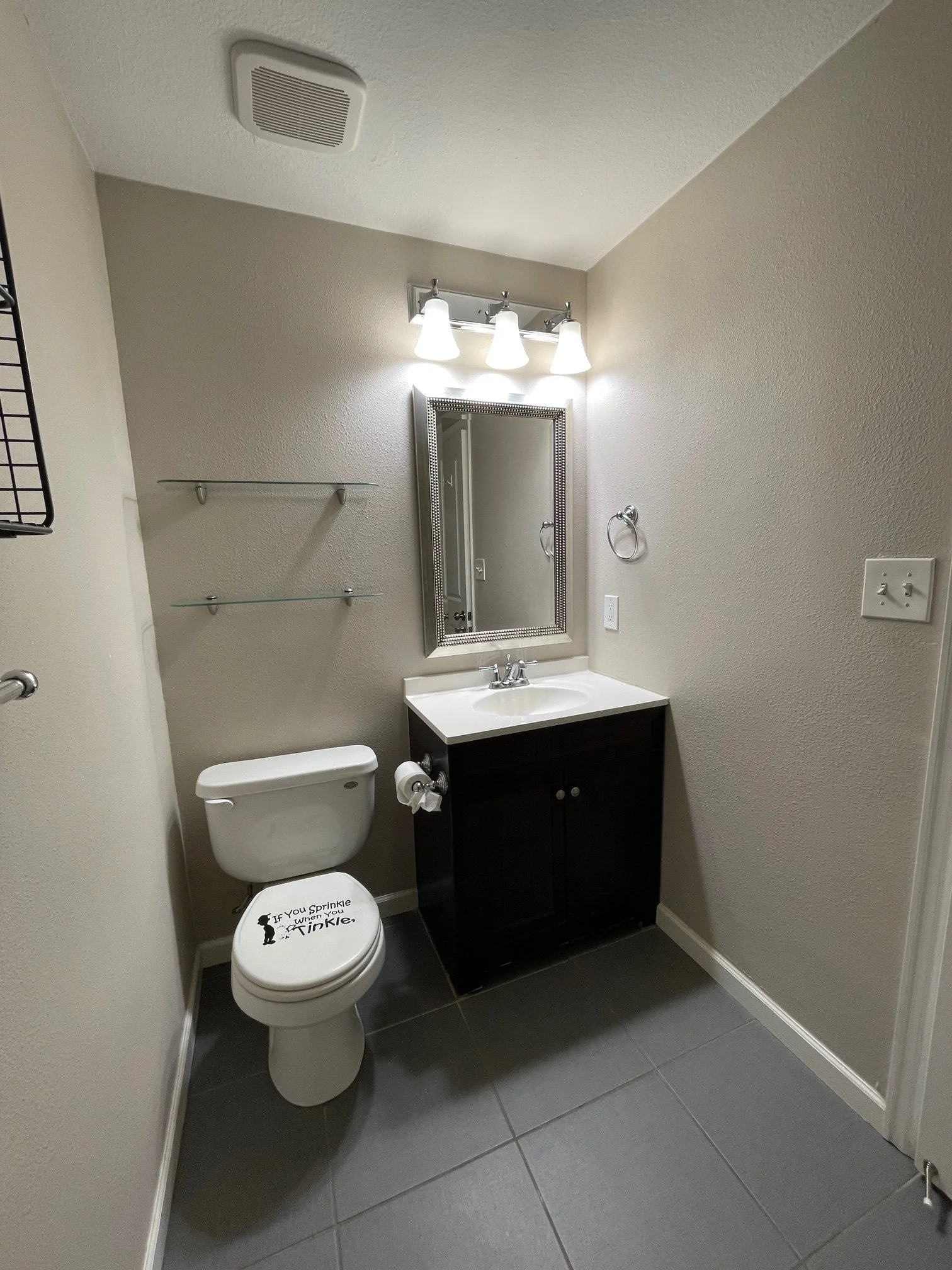 BATHROOM-4.jpg