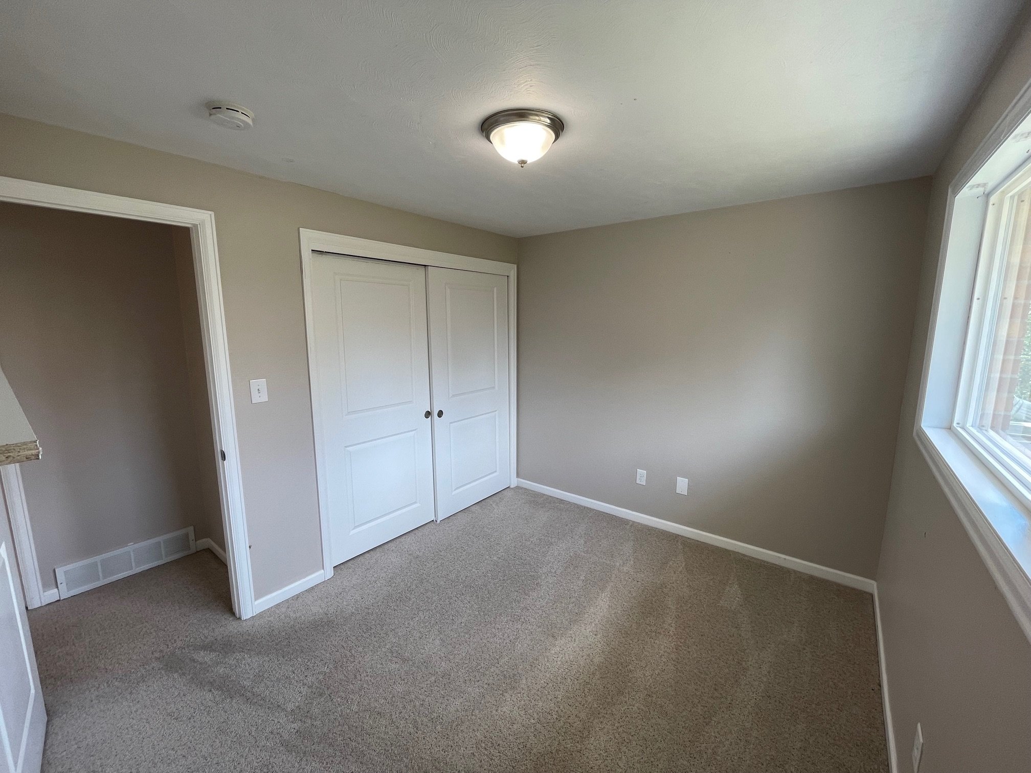 BEDROOM 2.1.jpg