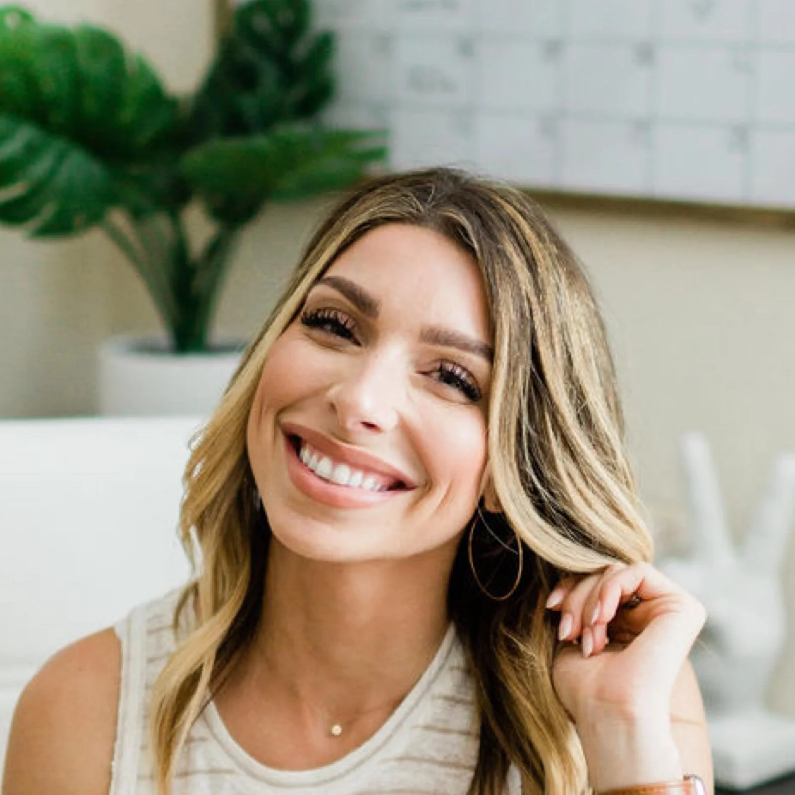 Allie Reeves - Instagram Guru & Business Coach