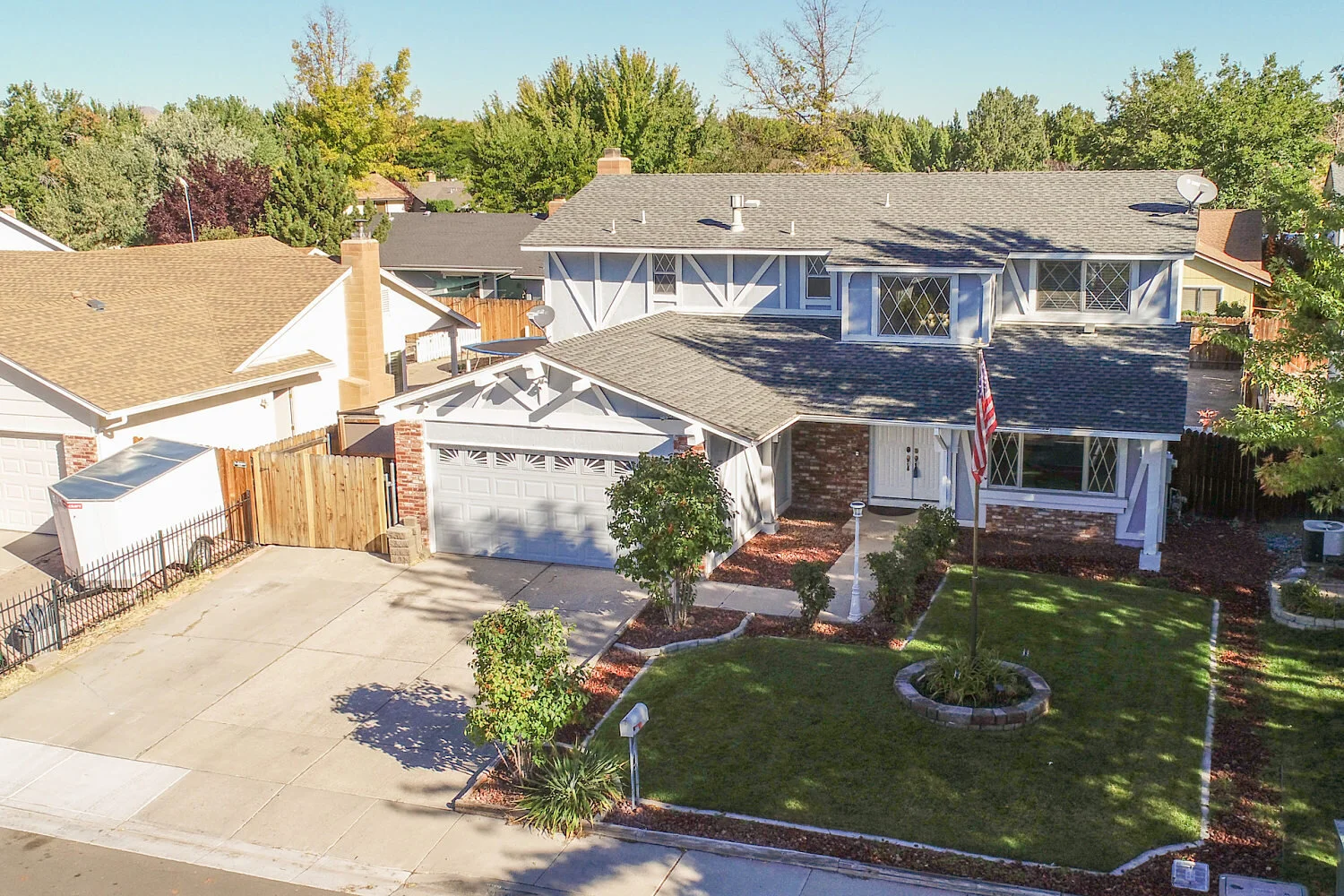 1668CandlewoodStHIGHRES3_opt.jpg