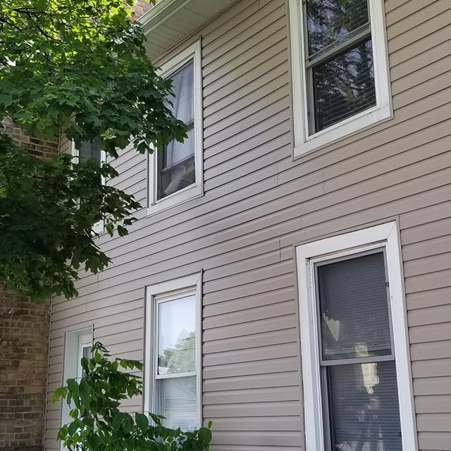 Out with the old, in with the new. Another siding, soffit and fascia job complete just in time for summer. Contact Classic Home Improvements today to line up your next renovation.
