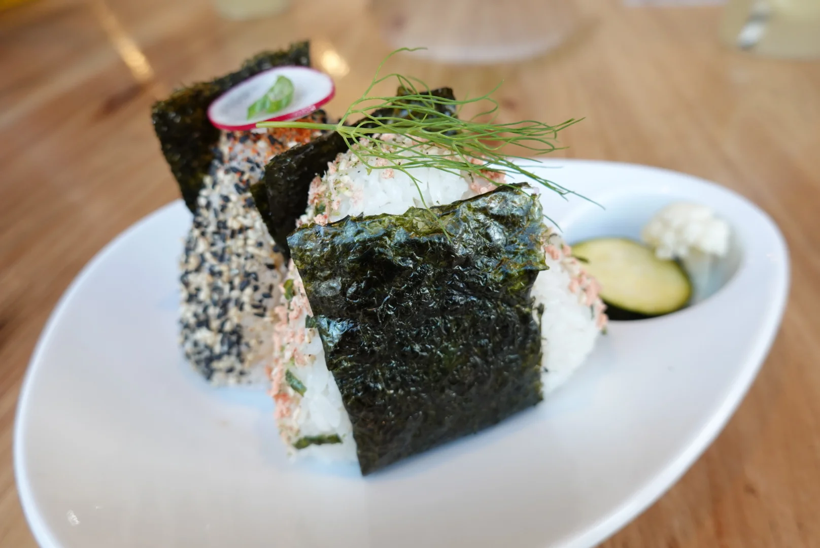 Salmon/Spicy Tuna Onigiri