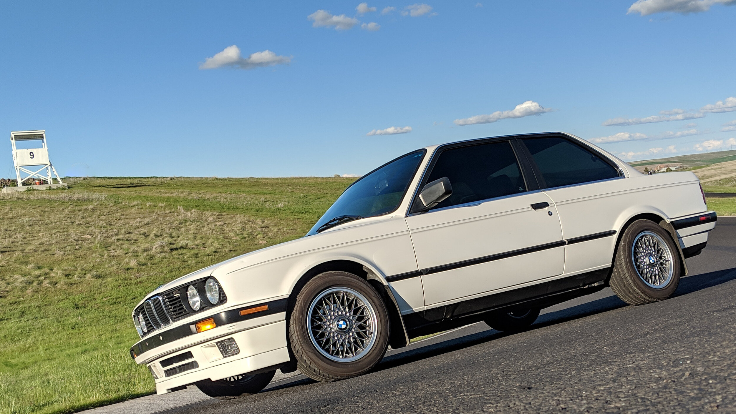 1989 325i A-12.jpg